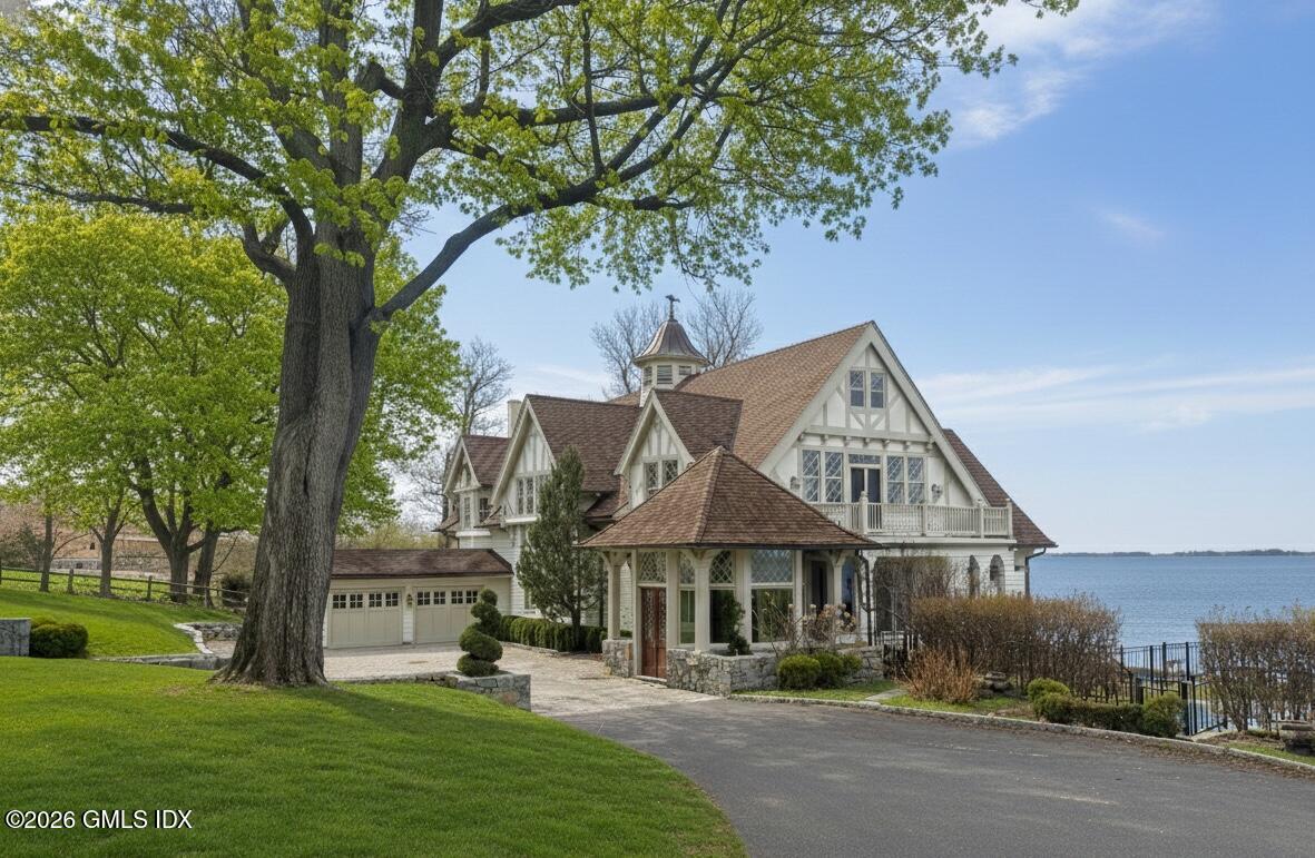 207-209 Long Neck Point Road