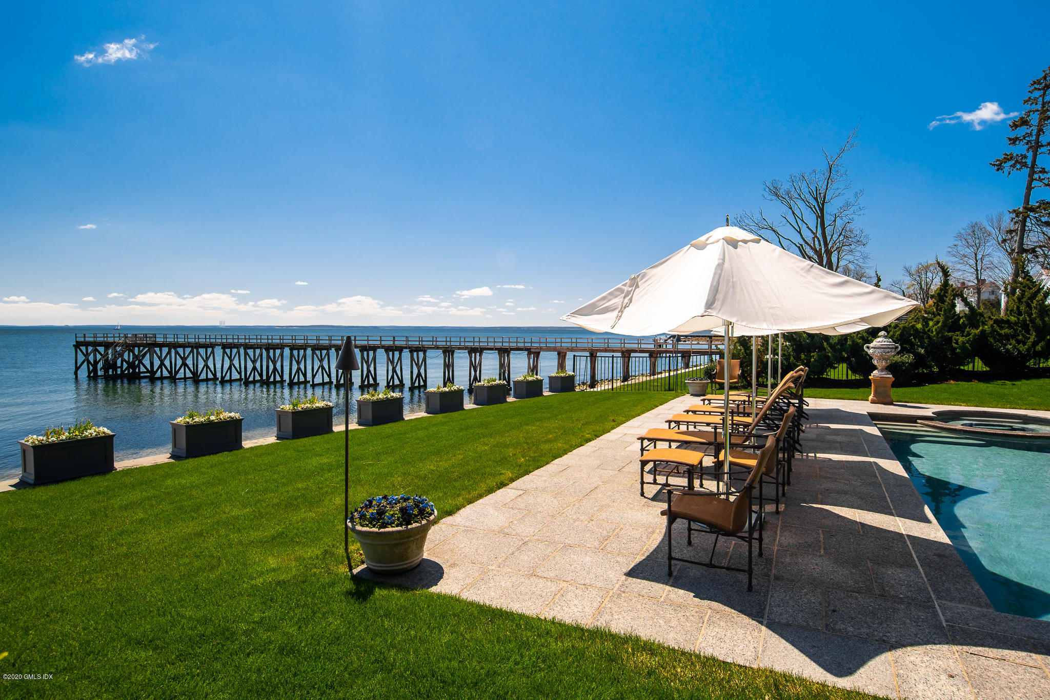 207-209 Long Neck Point Road