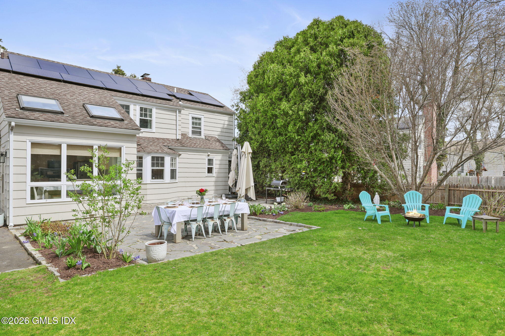 64 Summit Road