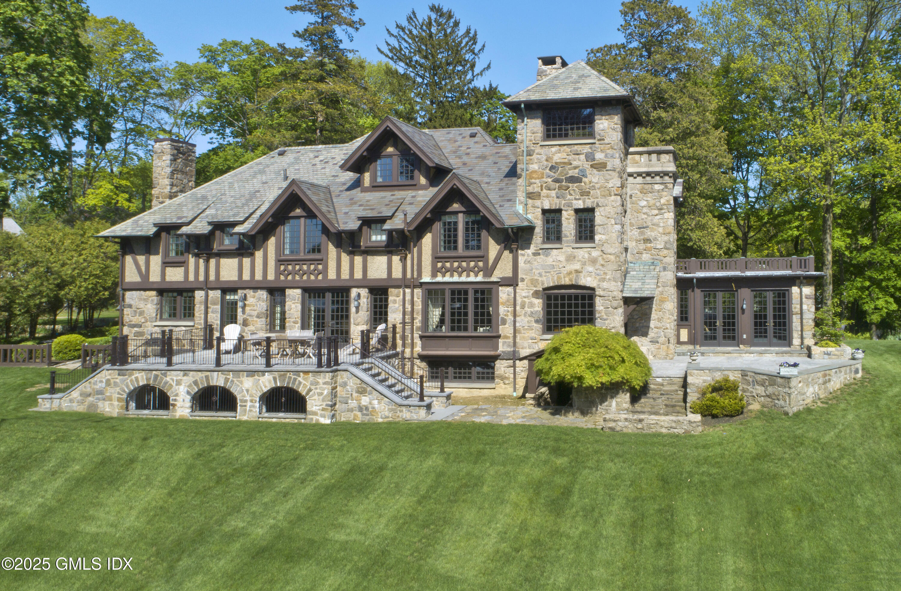 47 Carriglea Drive