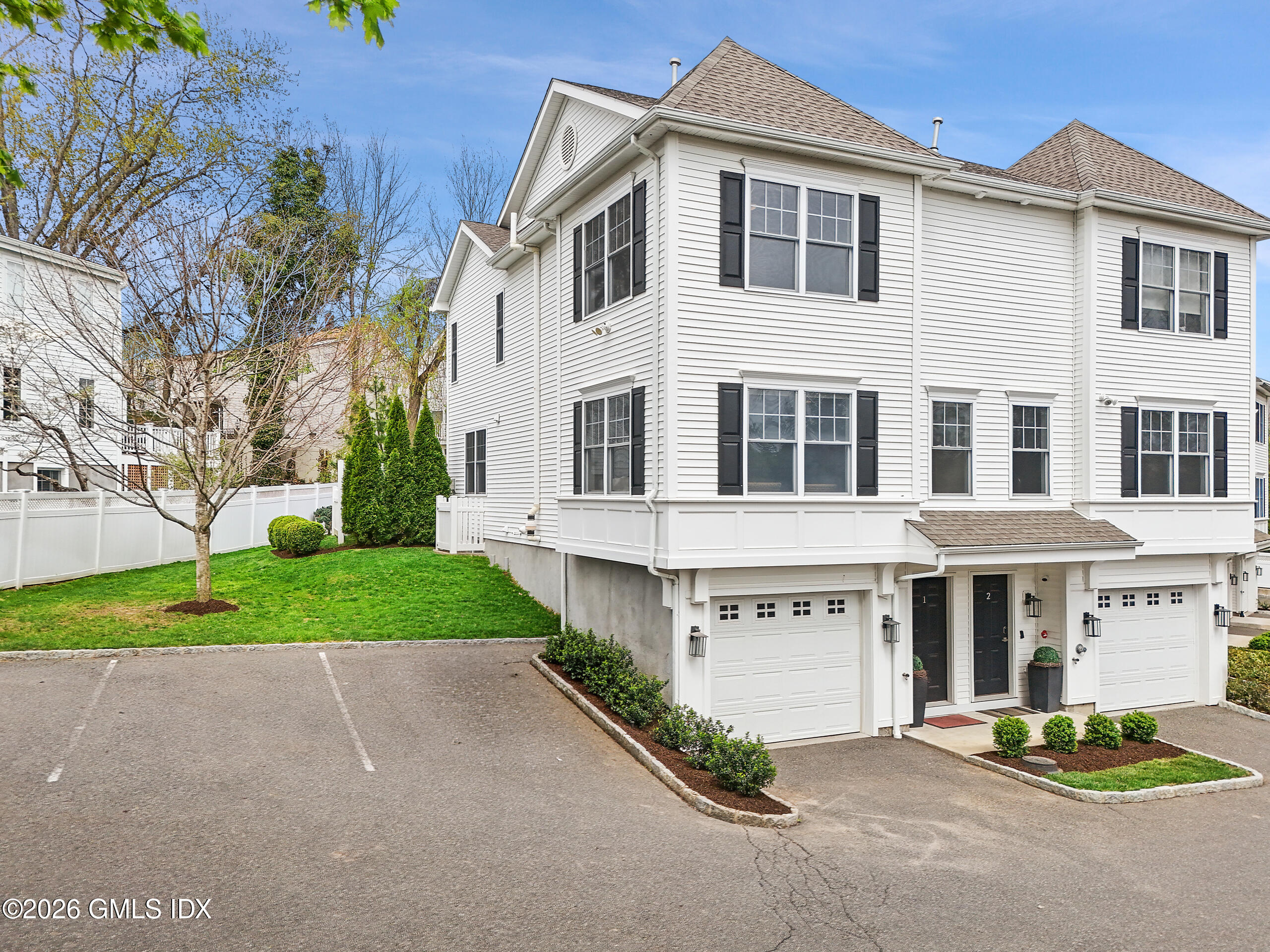 18 Stone Avenue 1