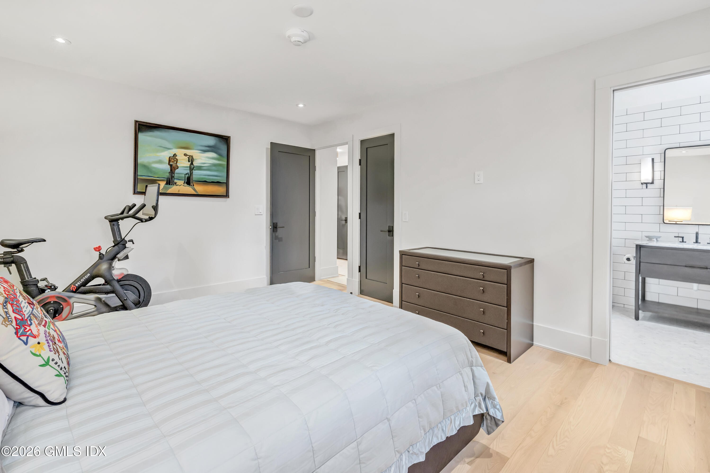 11 Lafayette Court APT 1C