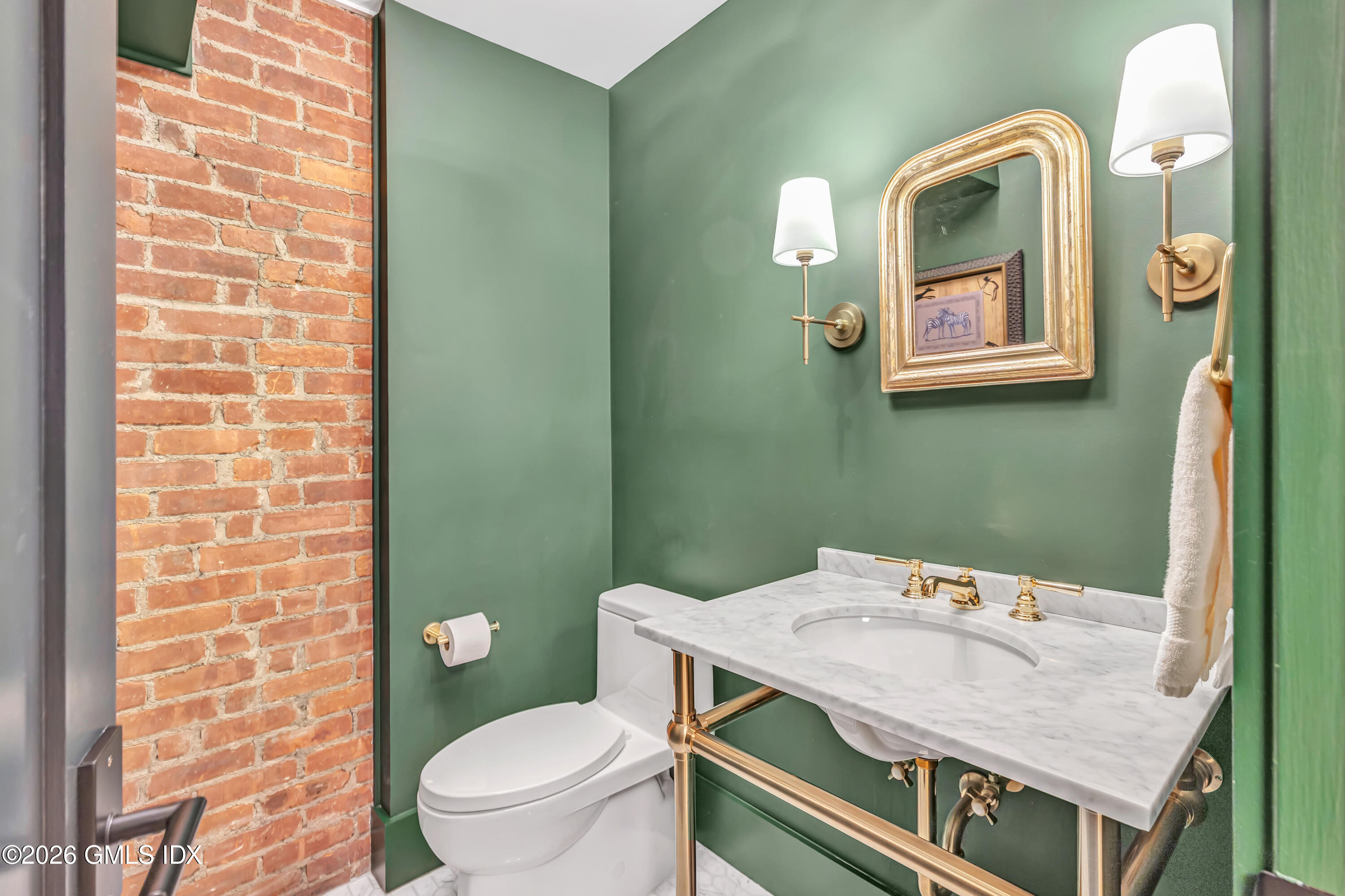 11 Lafayette Court APT 1C