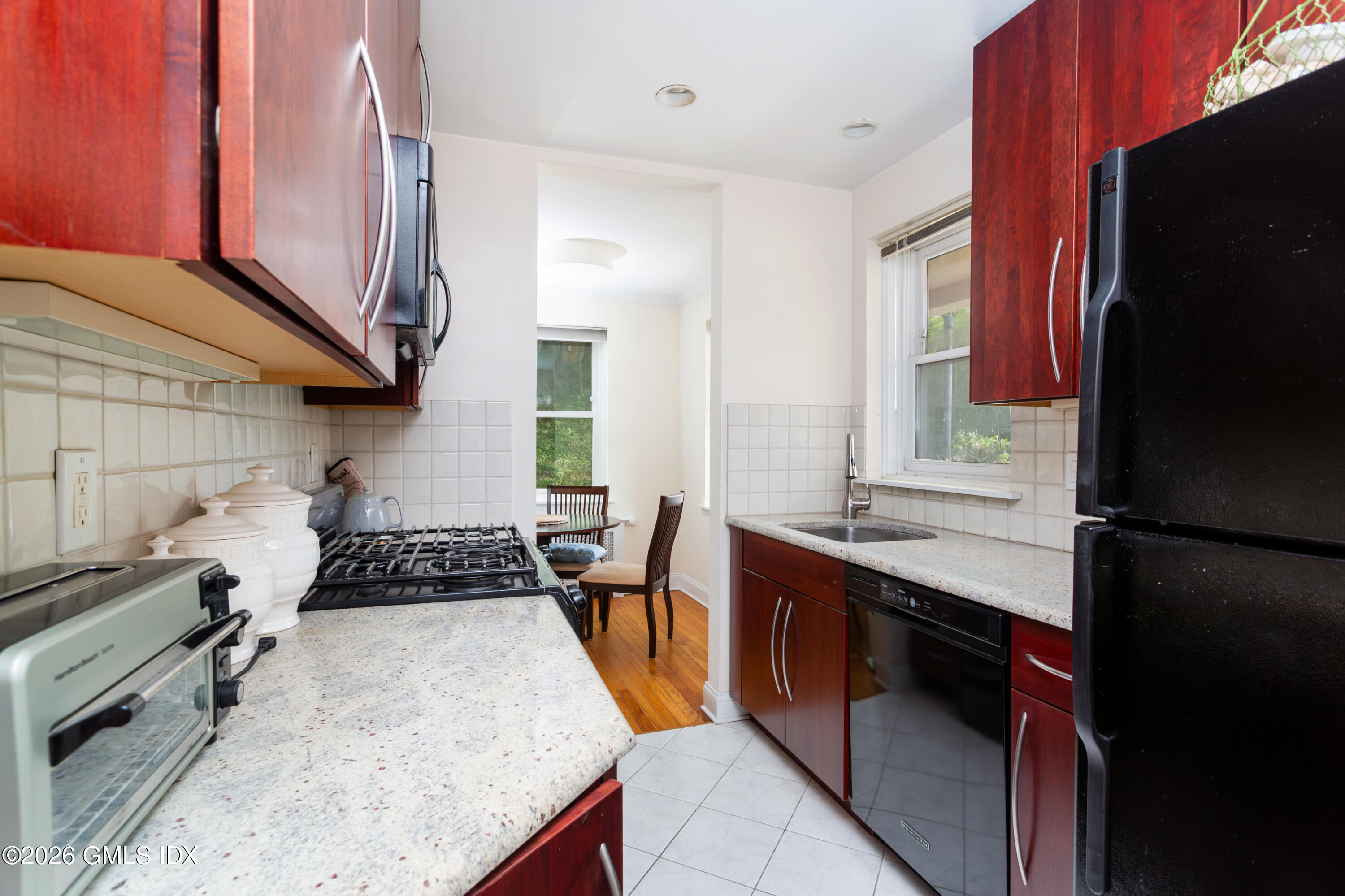 52 Lafayette Place APT 1H