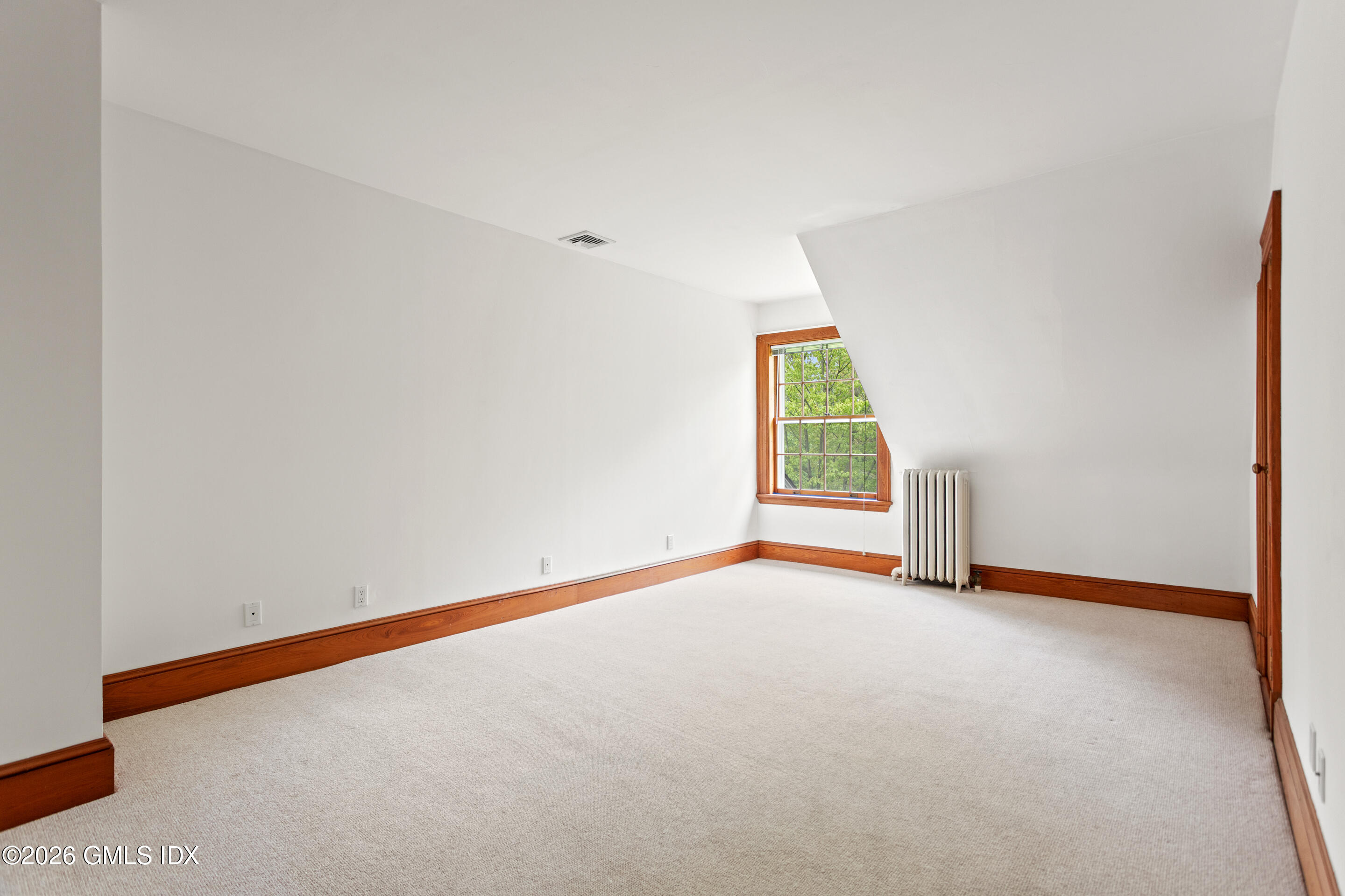 98 Byram Shore Road Carriage House