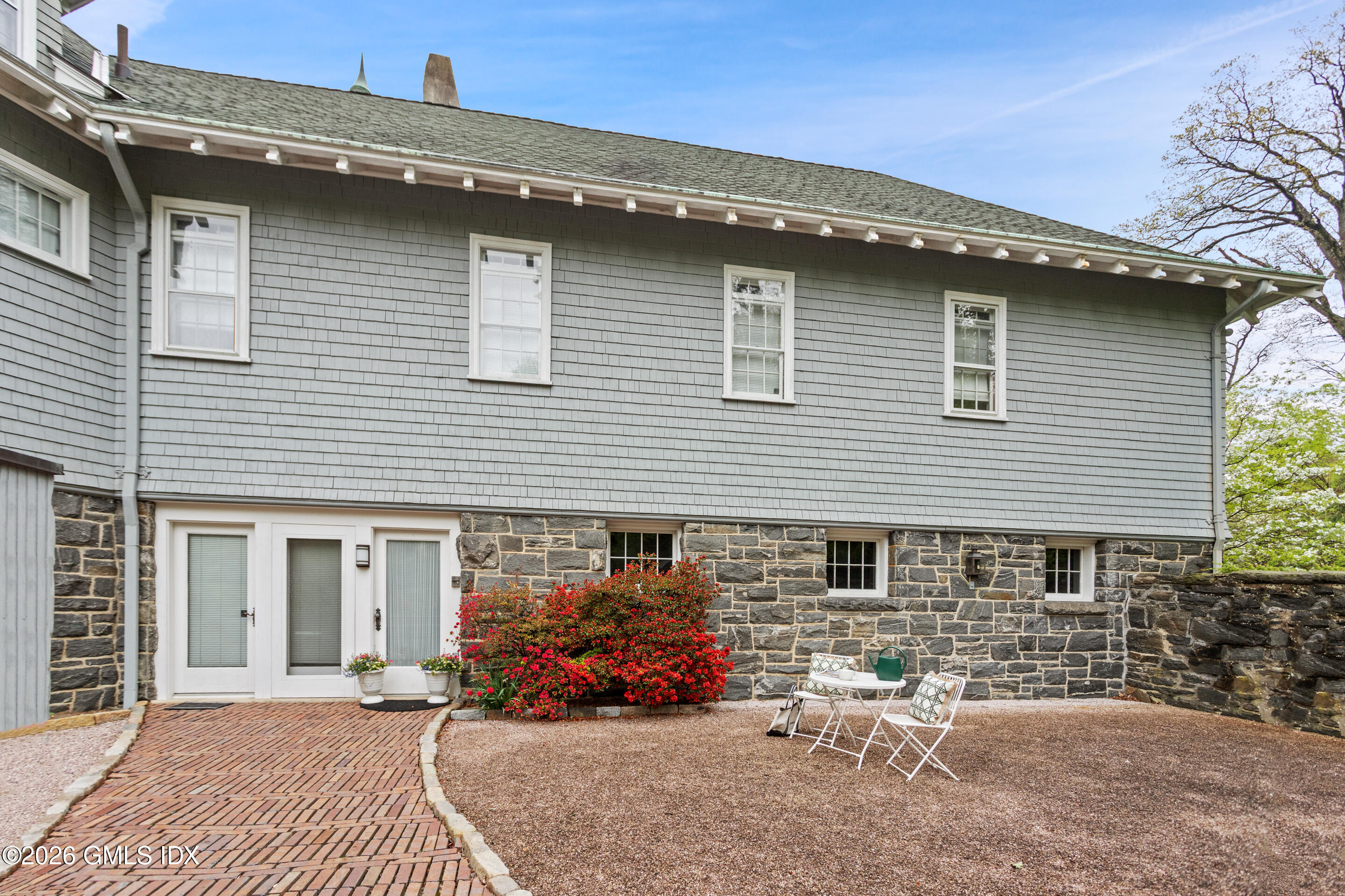 98 Byram Shore Road Carriage House