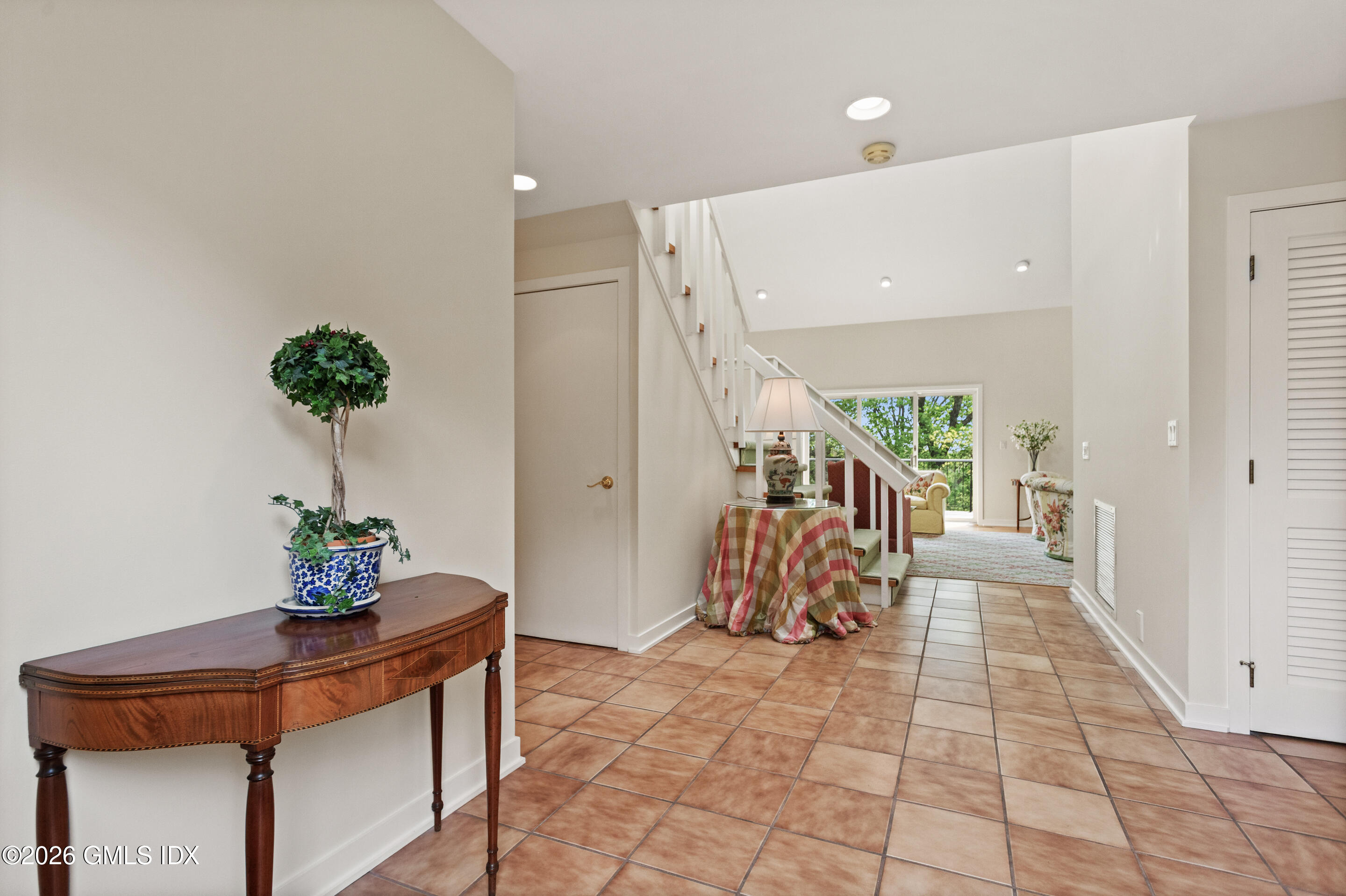 1 Old Church Road APT 6
