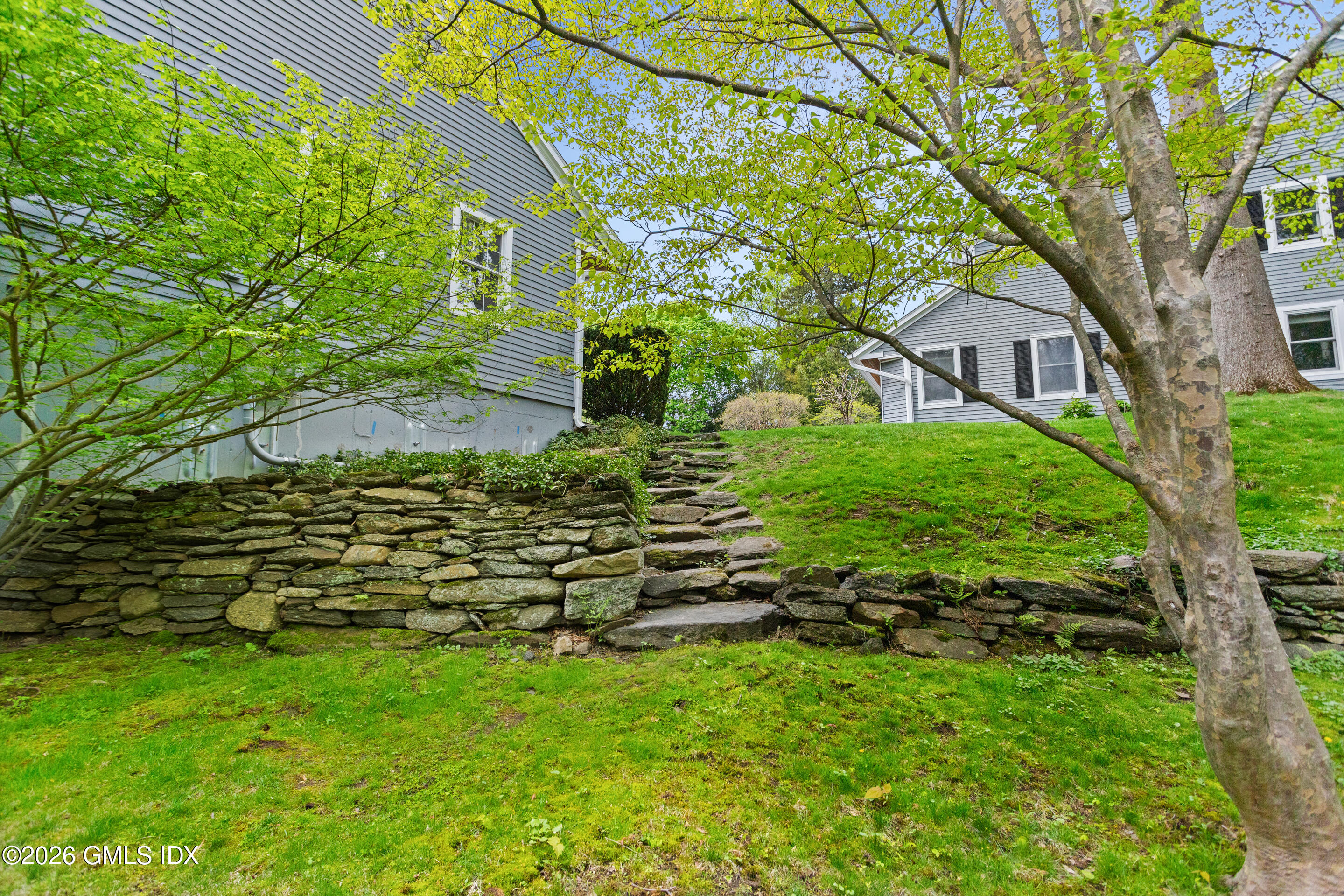 1 Old Church Road APT 6