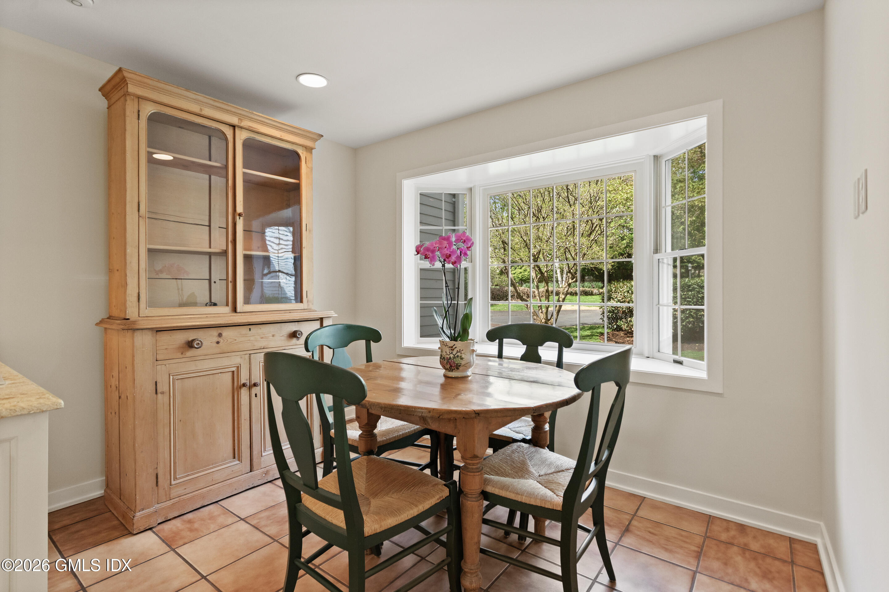 1 Old Church Road APT 6