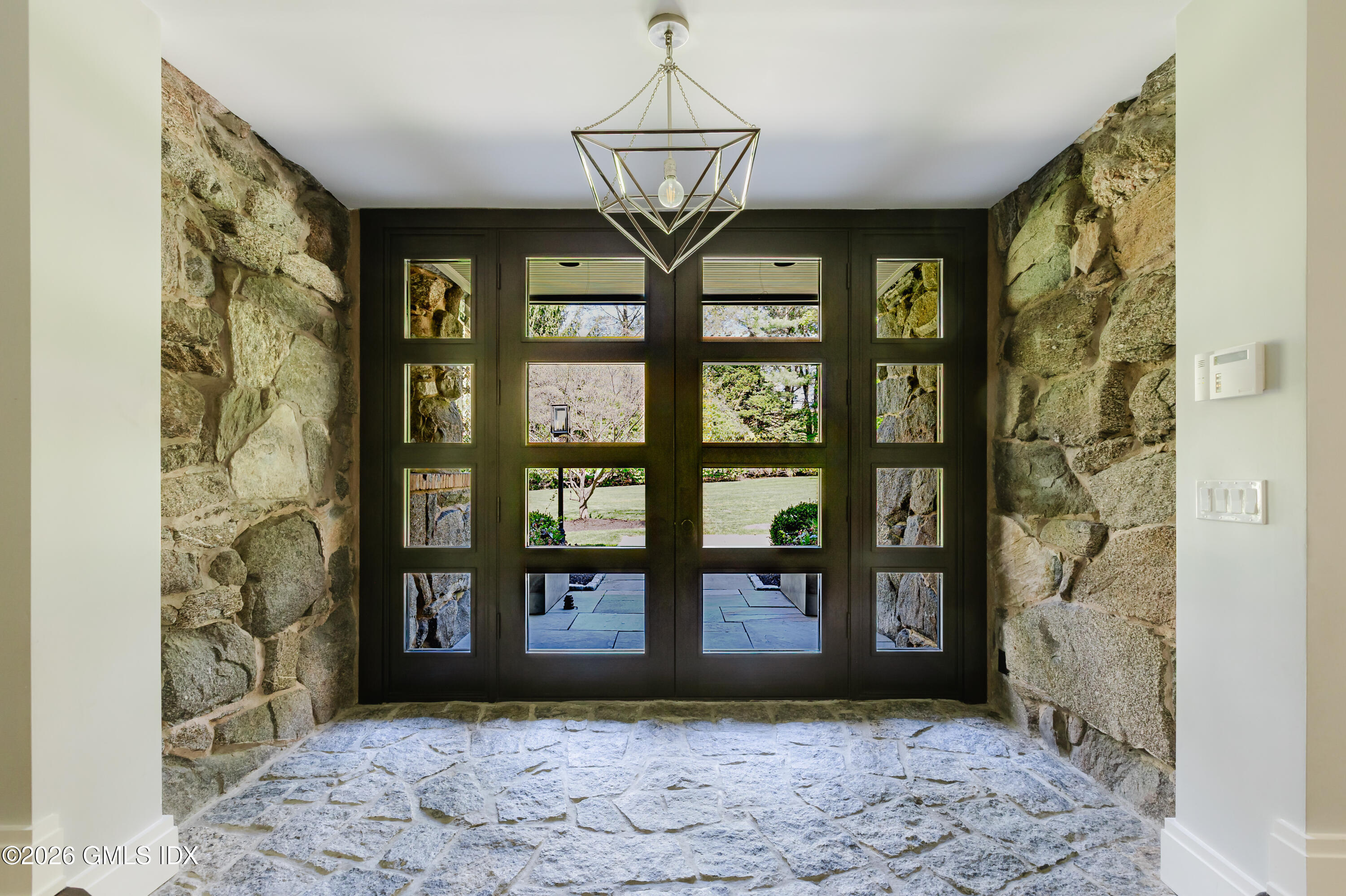 17 Brookside Park