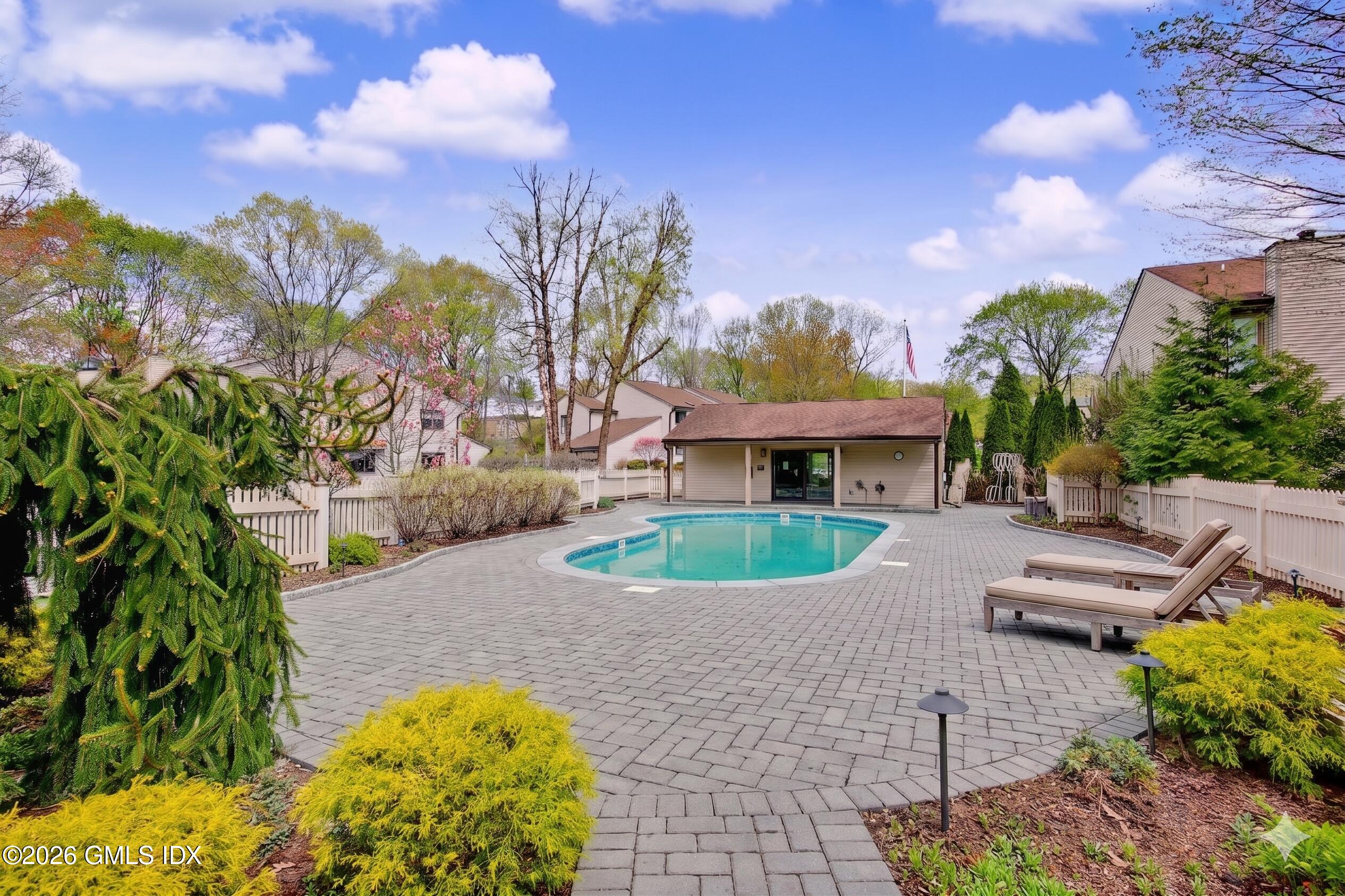 500 River Road APT 3