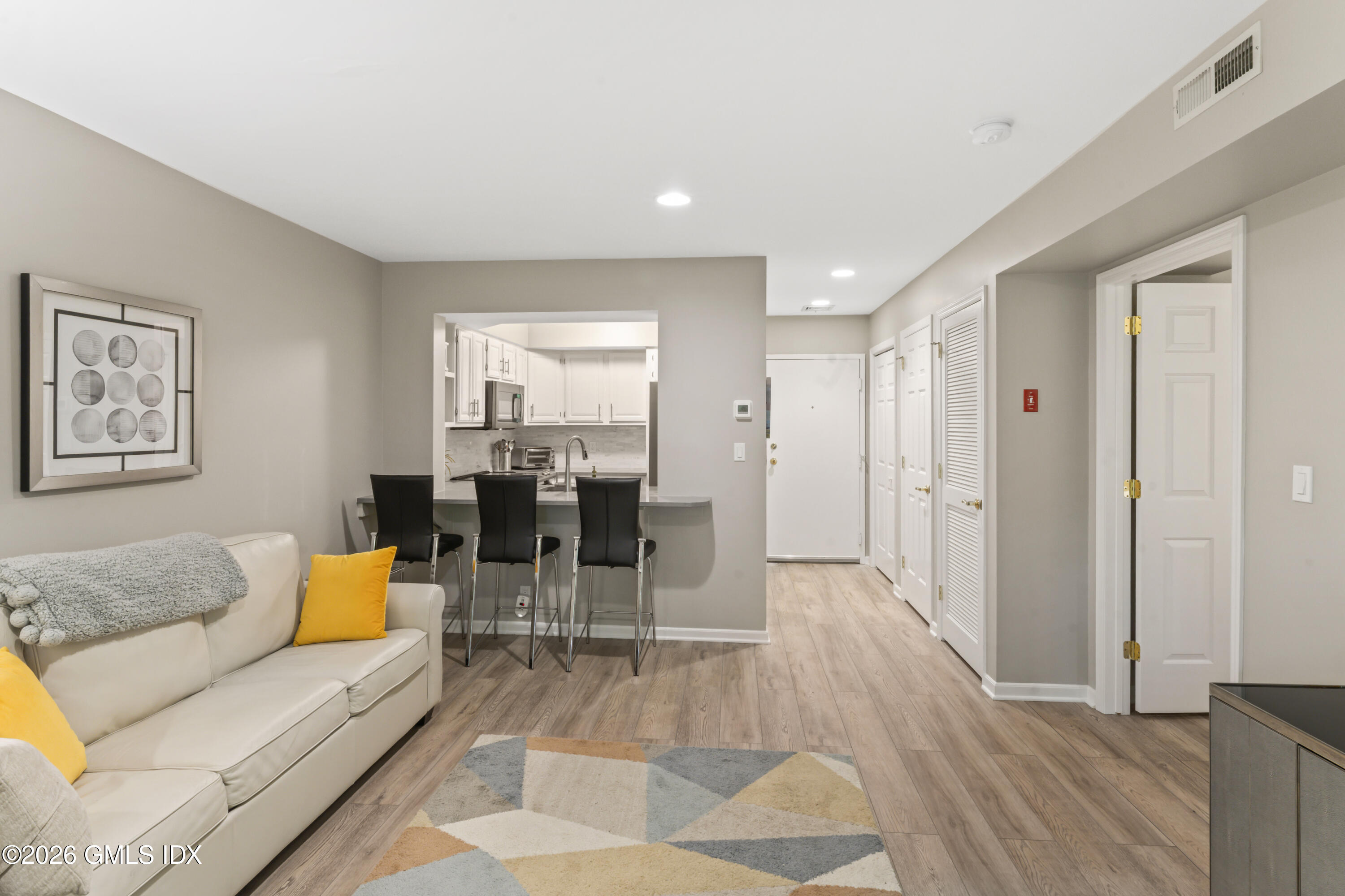 351 Pemberwick Road APT 818