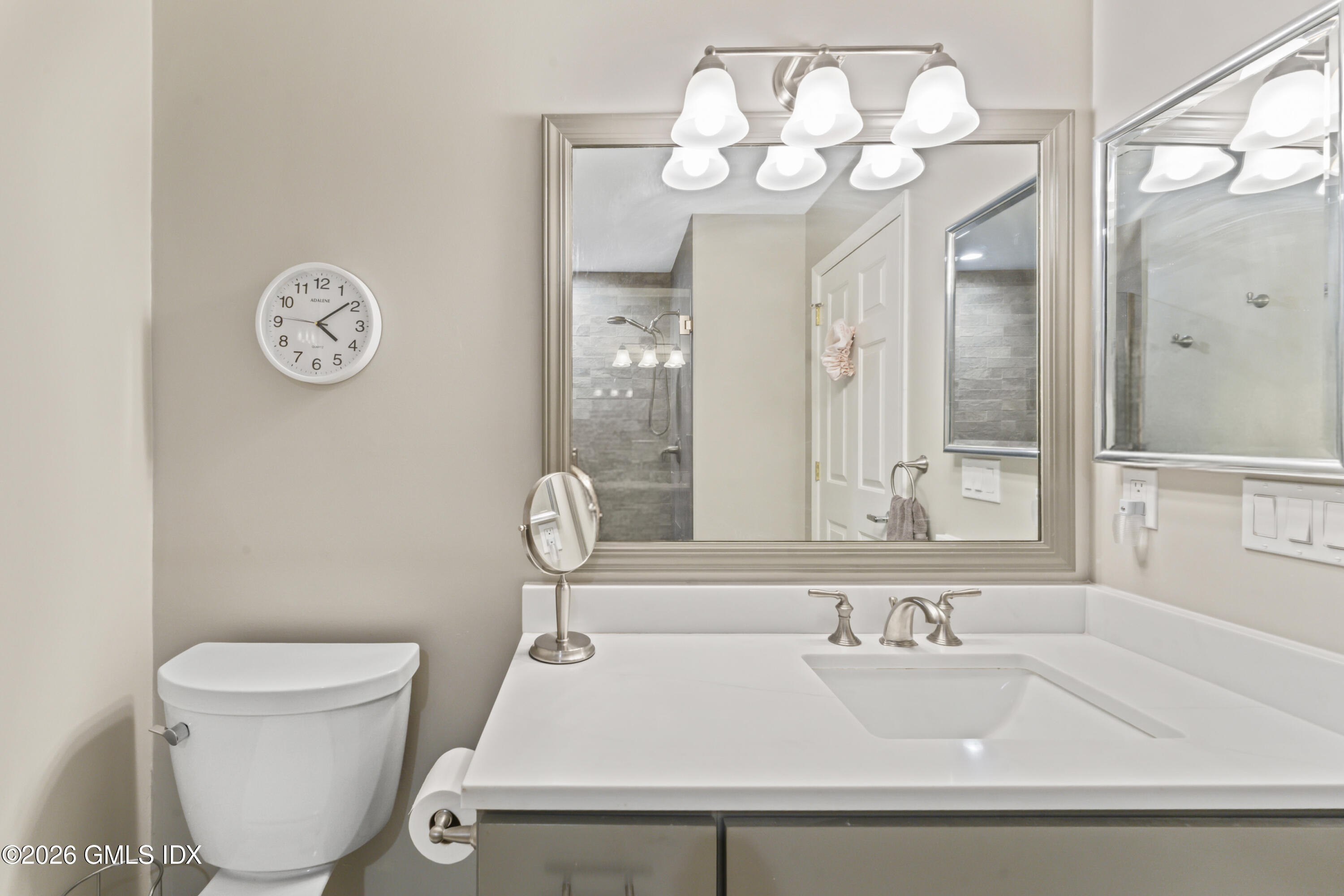 351 Pemberwick Road APT 818