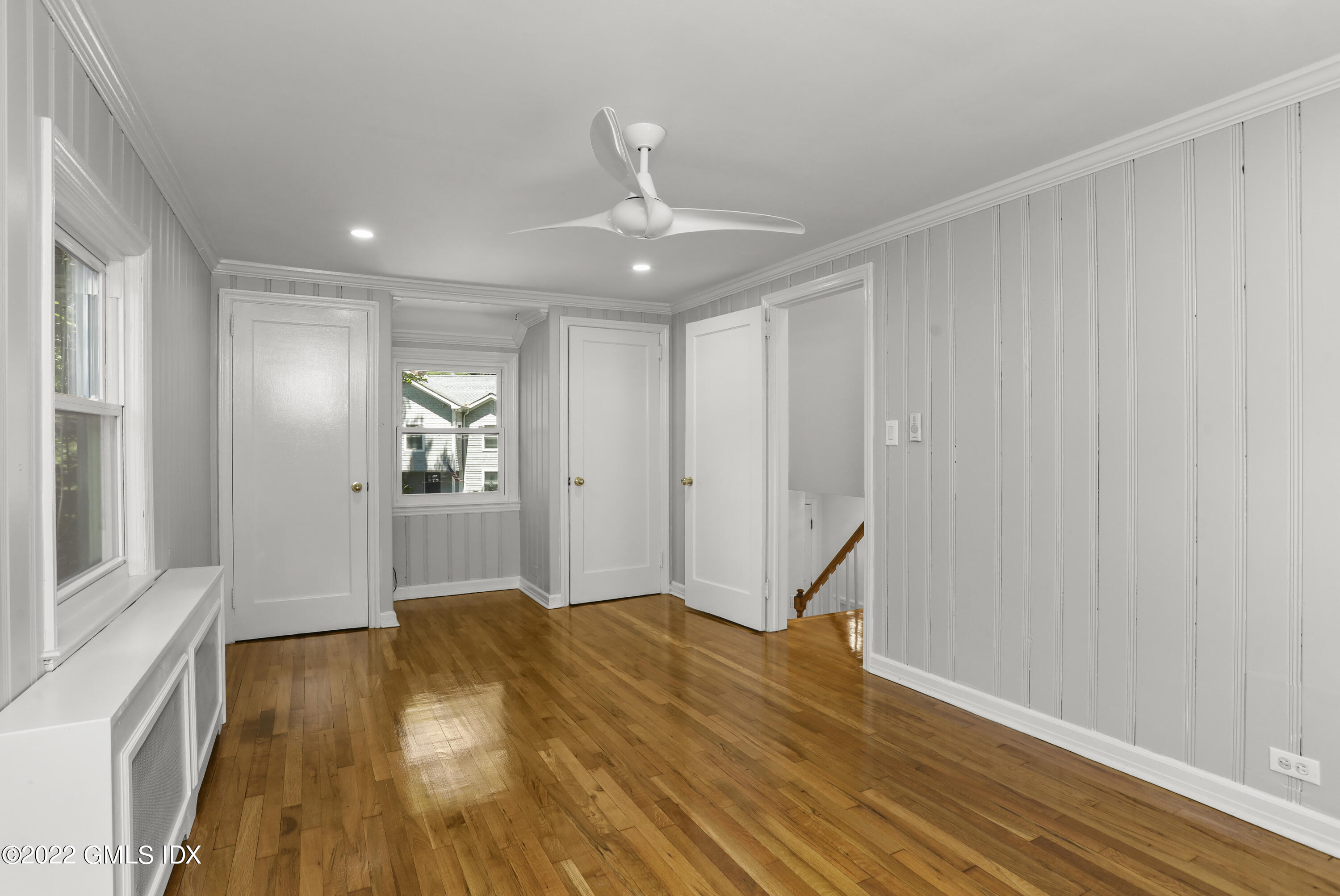 10 MacArthur Drive