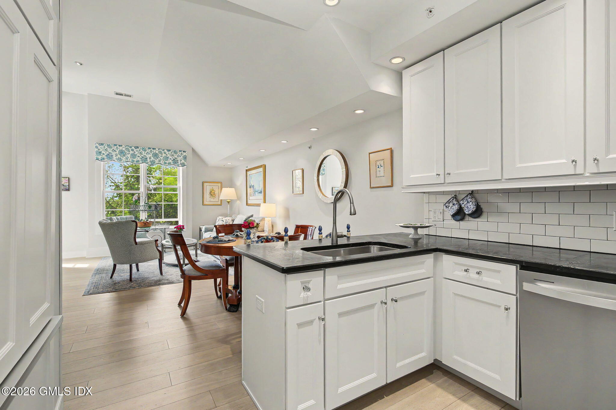 77 Havemeyer Lane UNIT 324