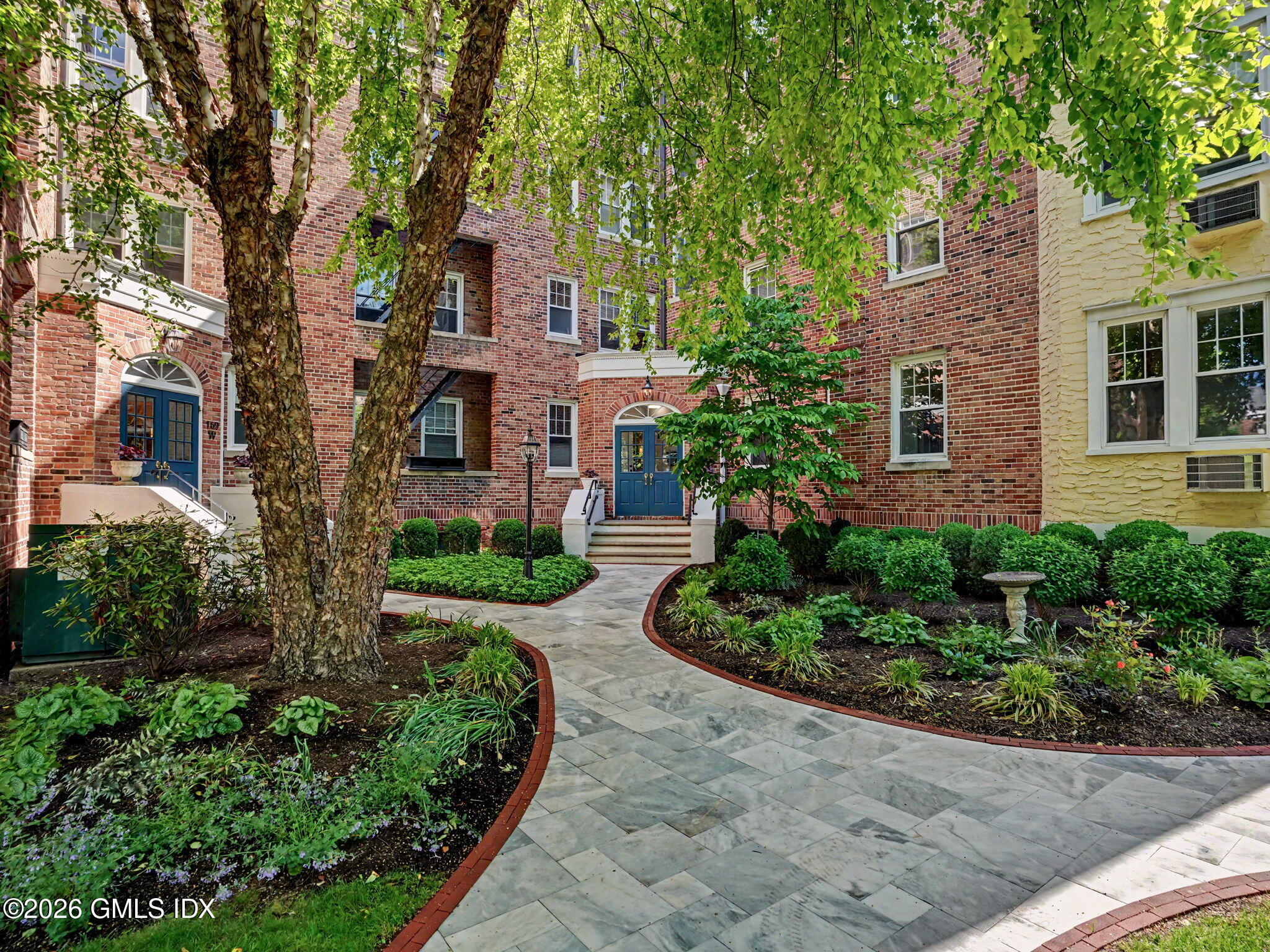 169 Mason Street APT 1G
