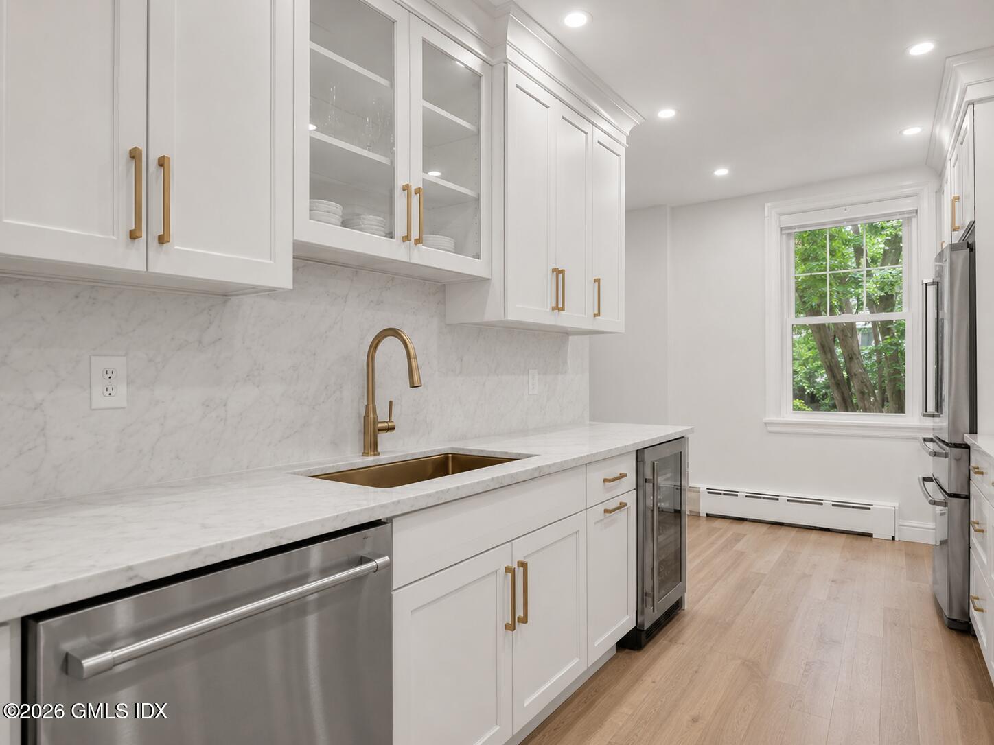169 Mason Street APT 1G