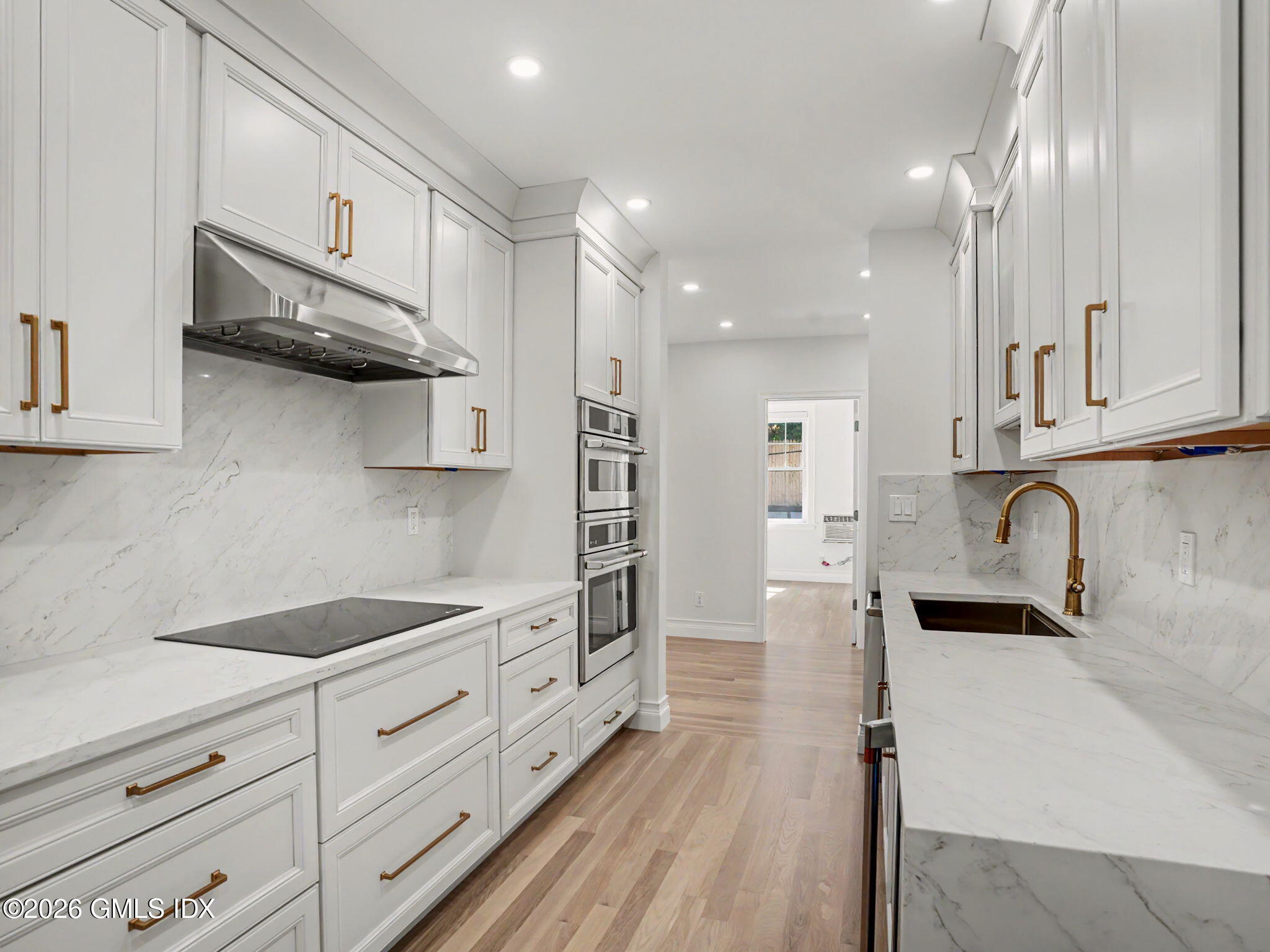 169 Mason Street APT 1G