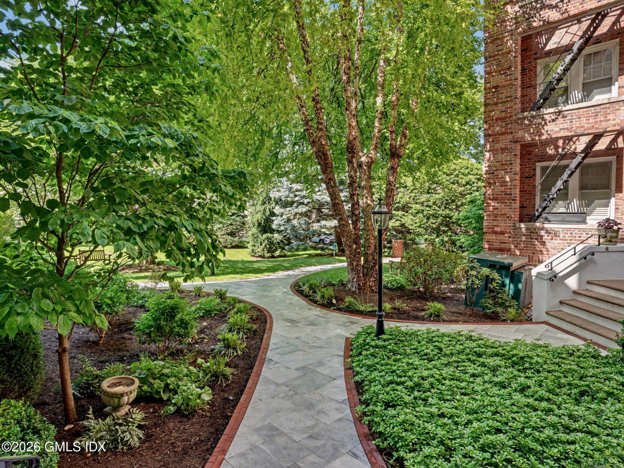 169 Mason Street APT 1G