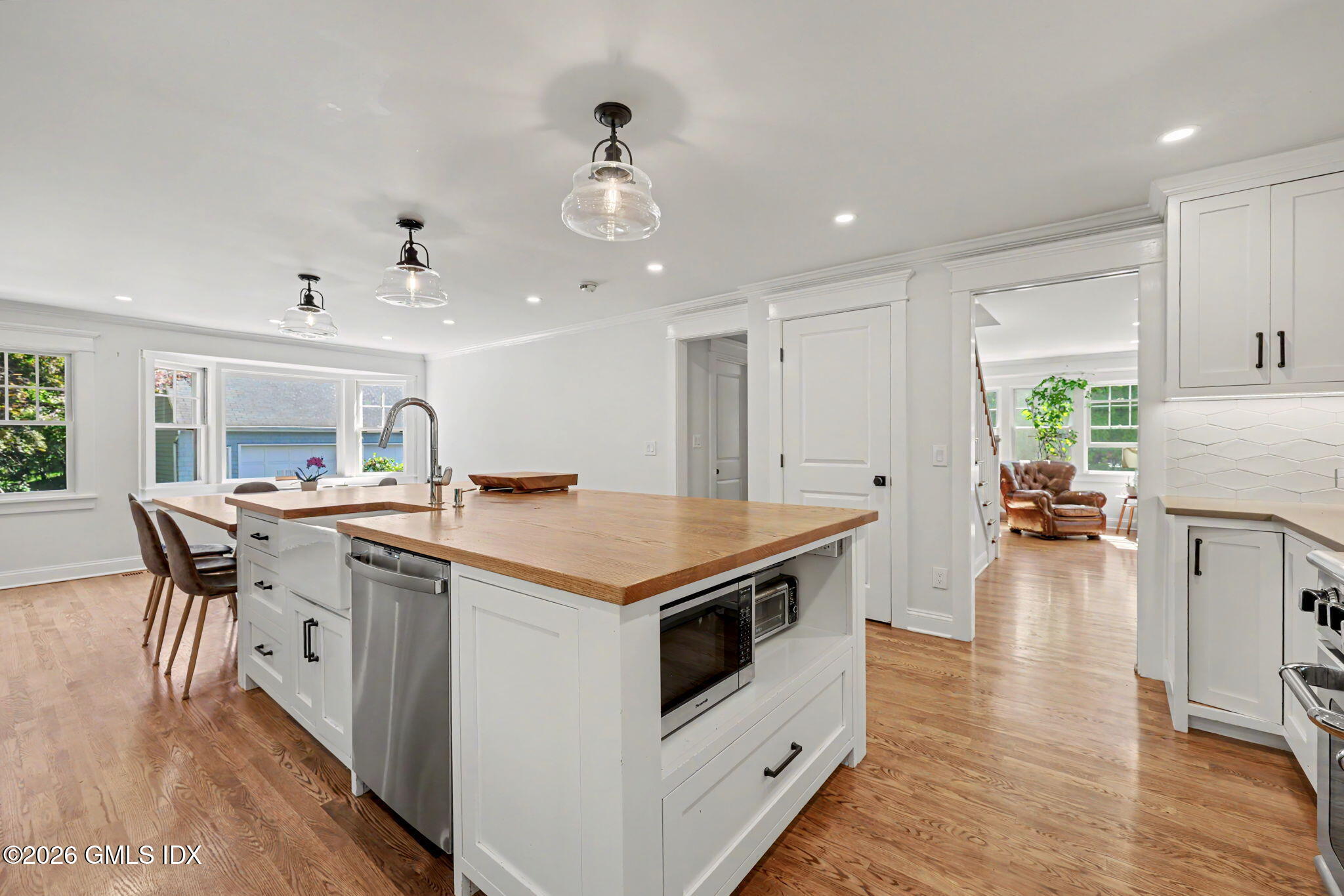 5 Grant Avenue