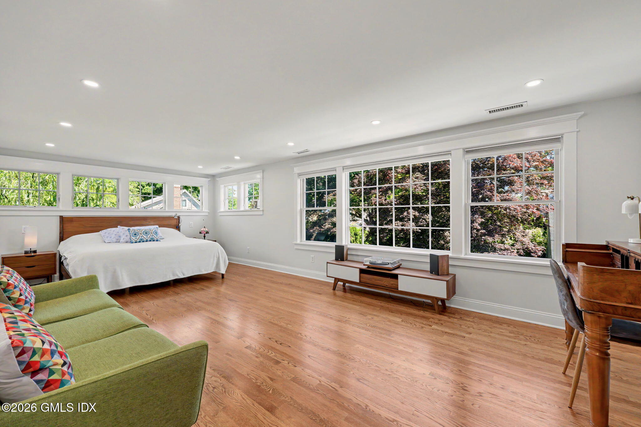 5 Grant Avenue