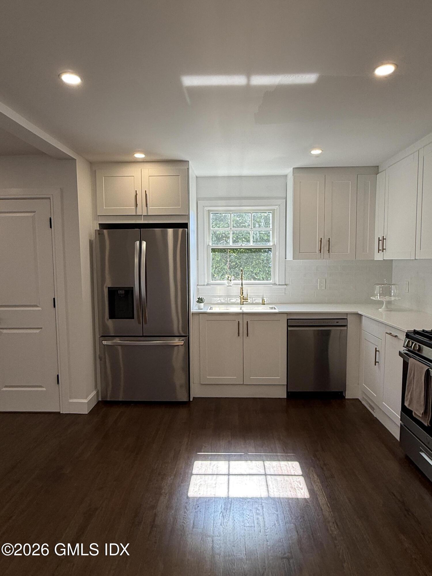 69 Cos Cob Avenue Unit: 1st Floor
