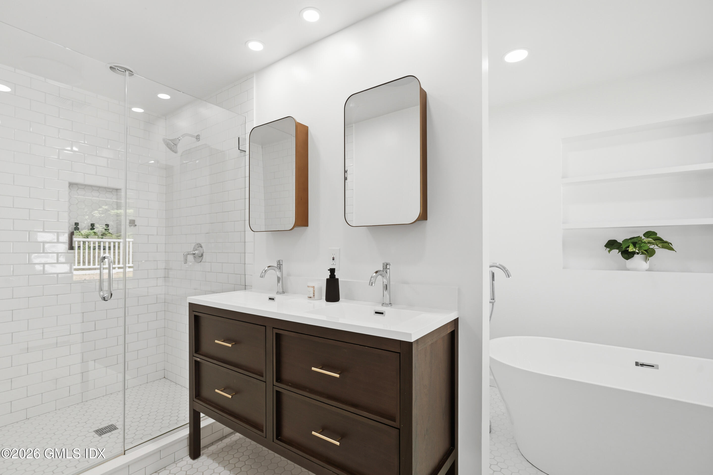 33 Sachem Road