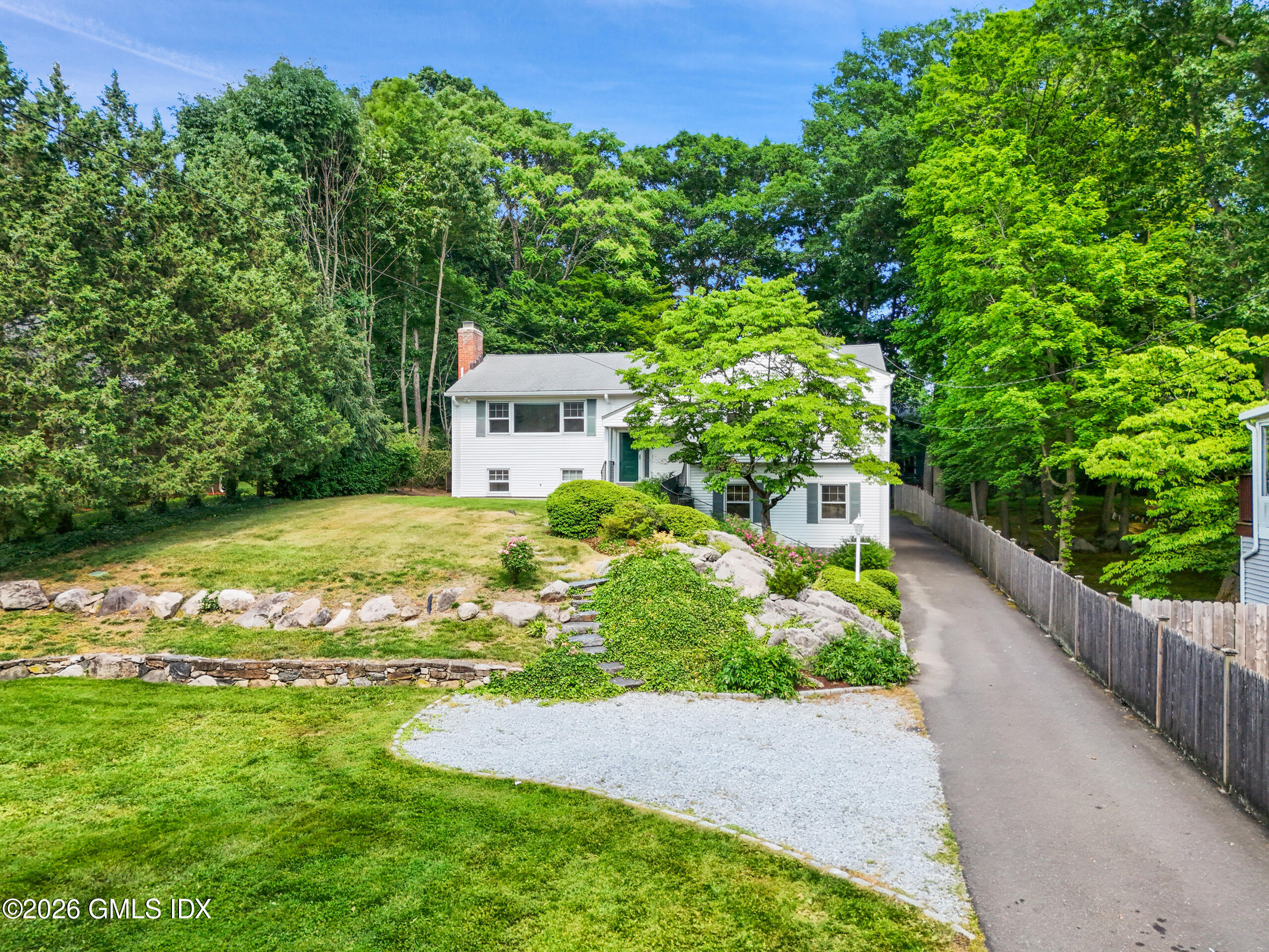 33 Sachem Road