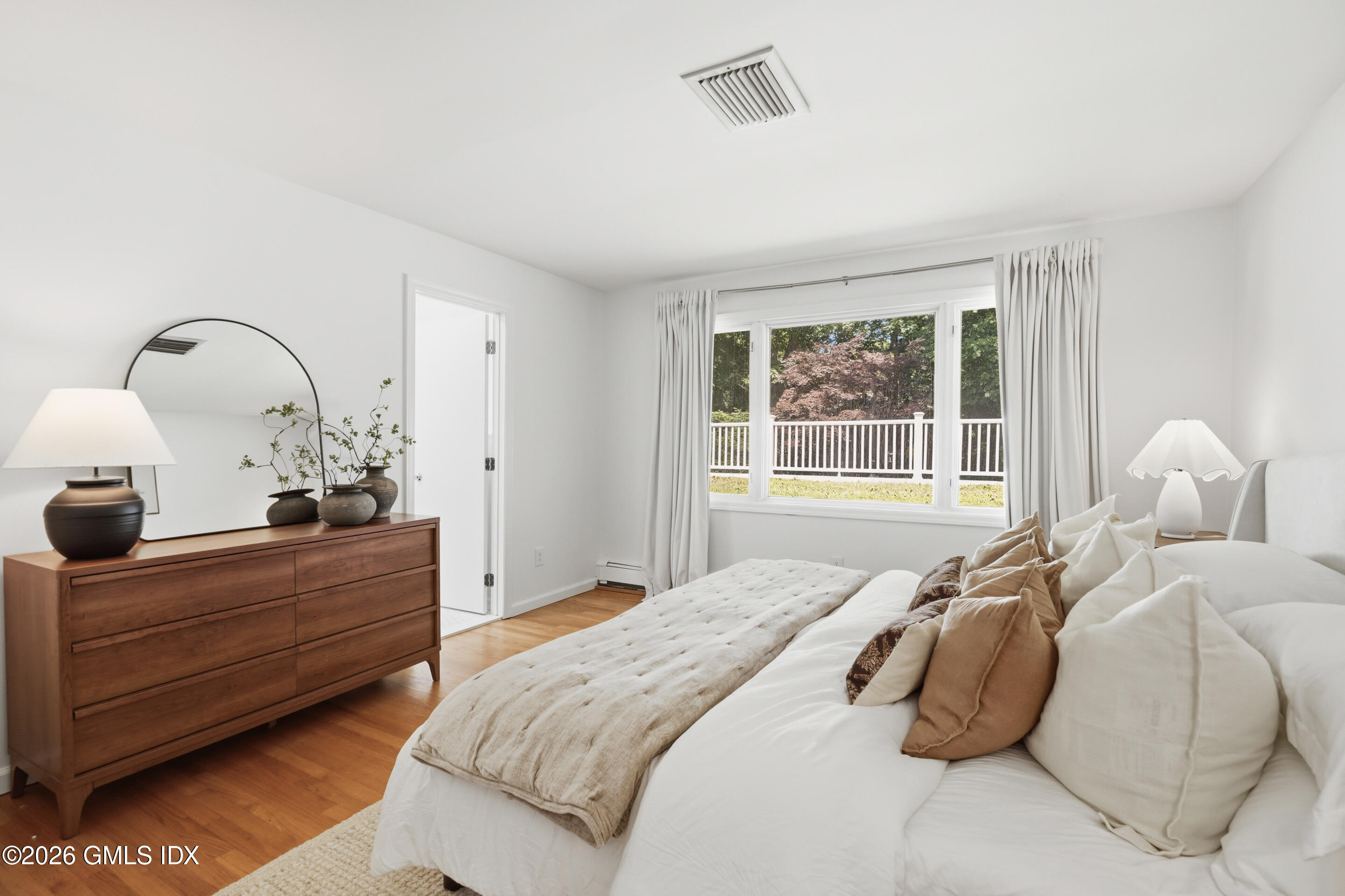 33 Sachem Road