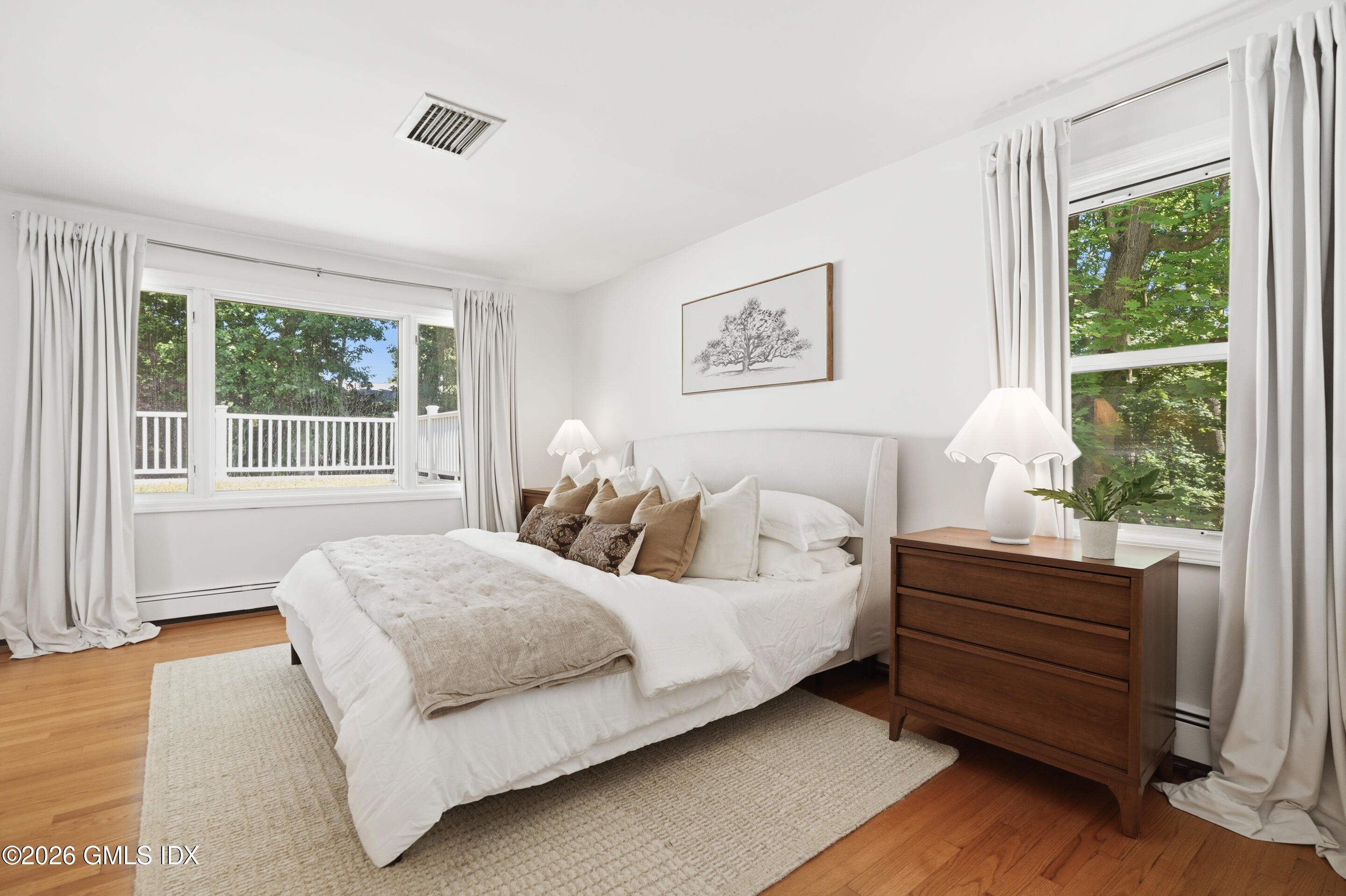 33 Sachem Road