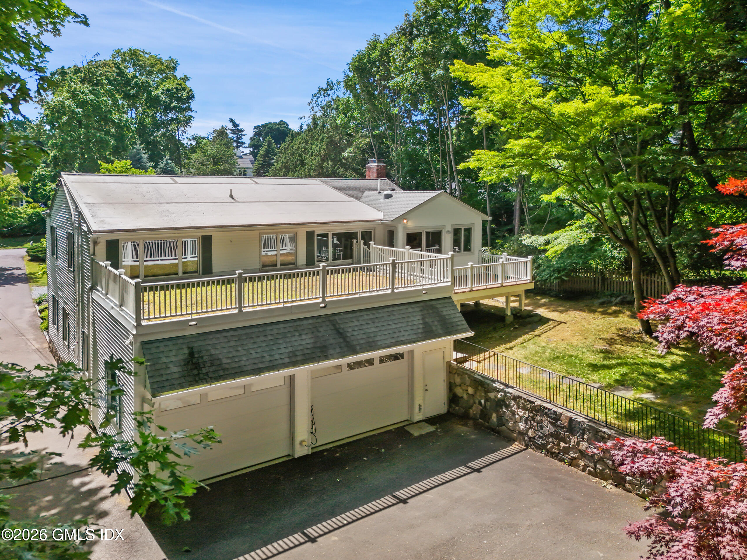 33 Sachem Road