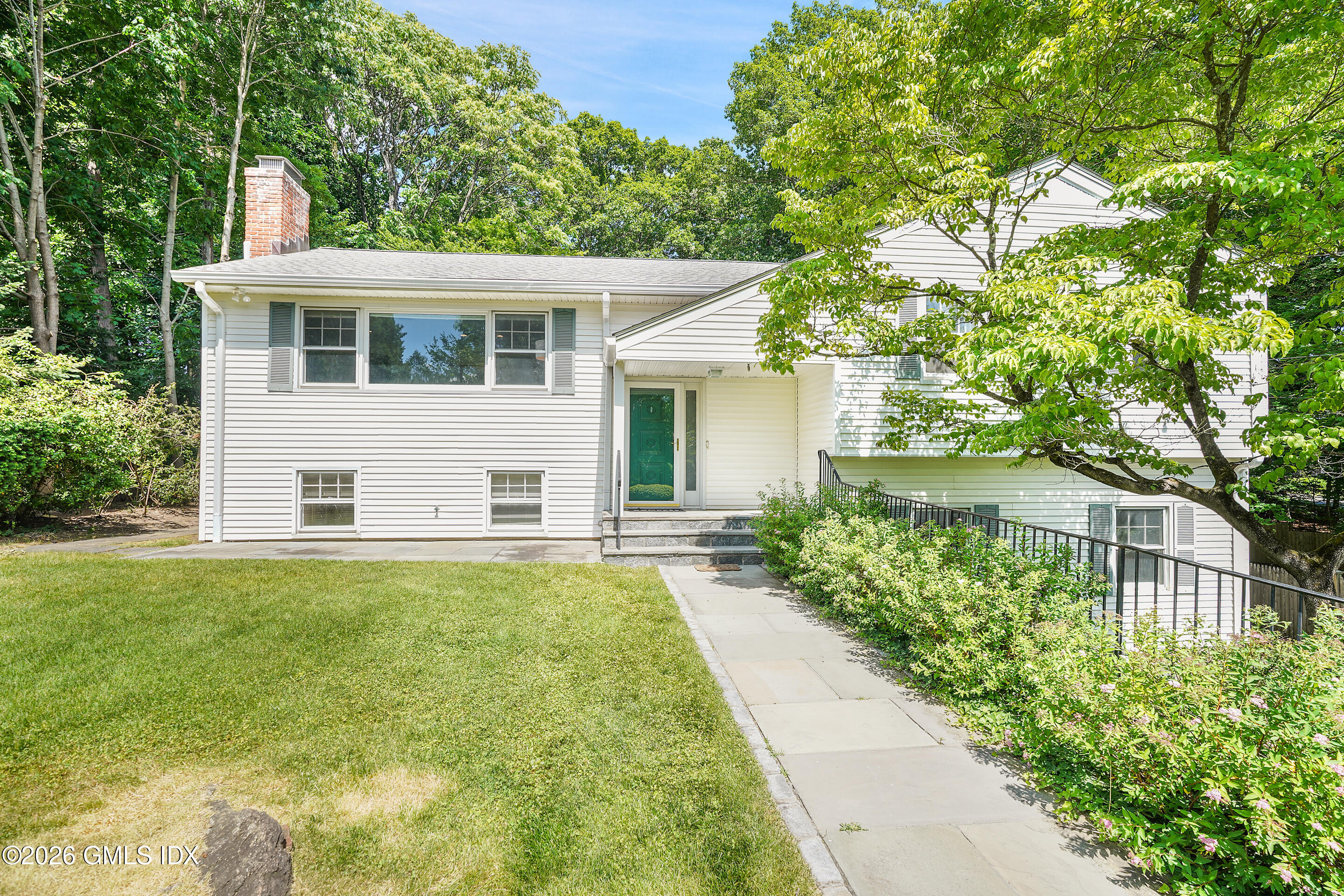 33 Sachem Road