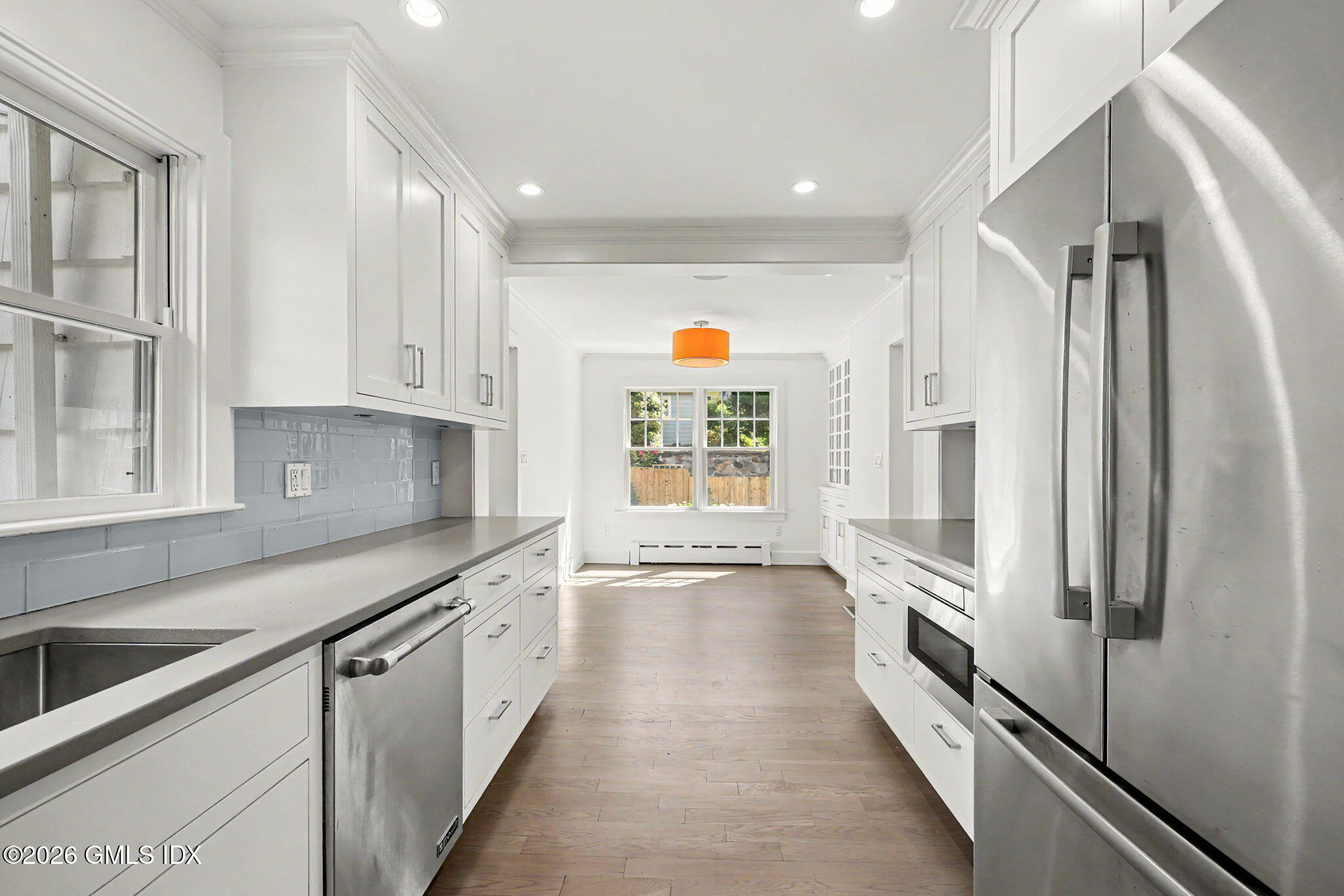 12 Rockview Drive