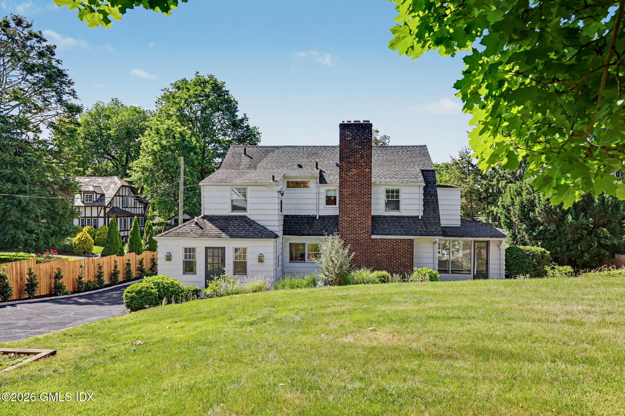 12 Rockview Drive