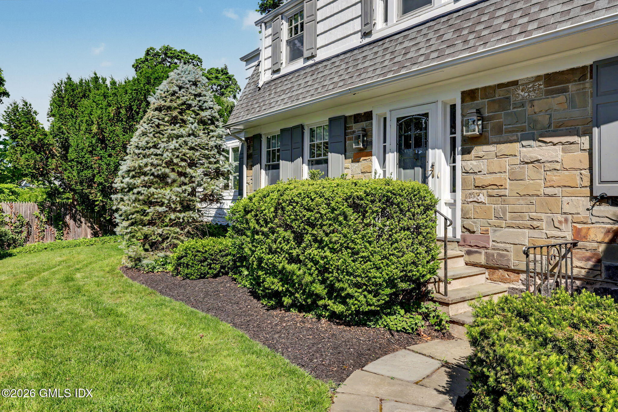 12 Rockview Drive