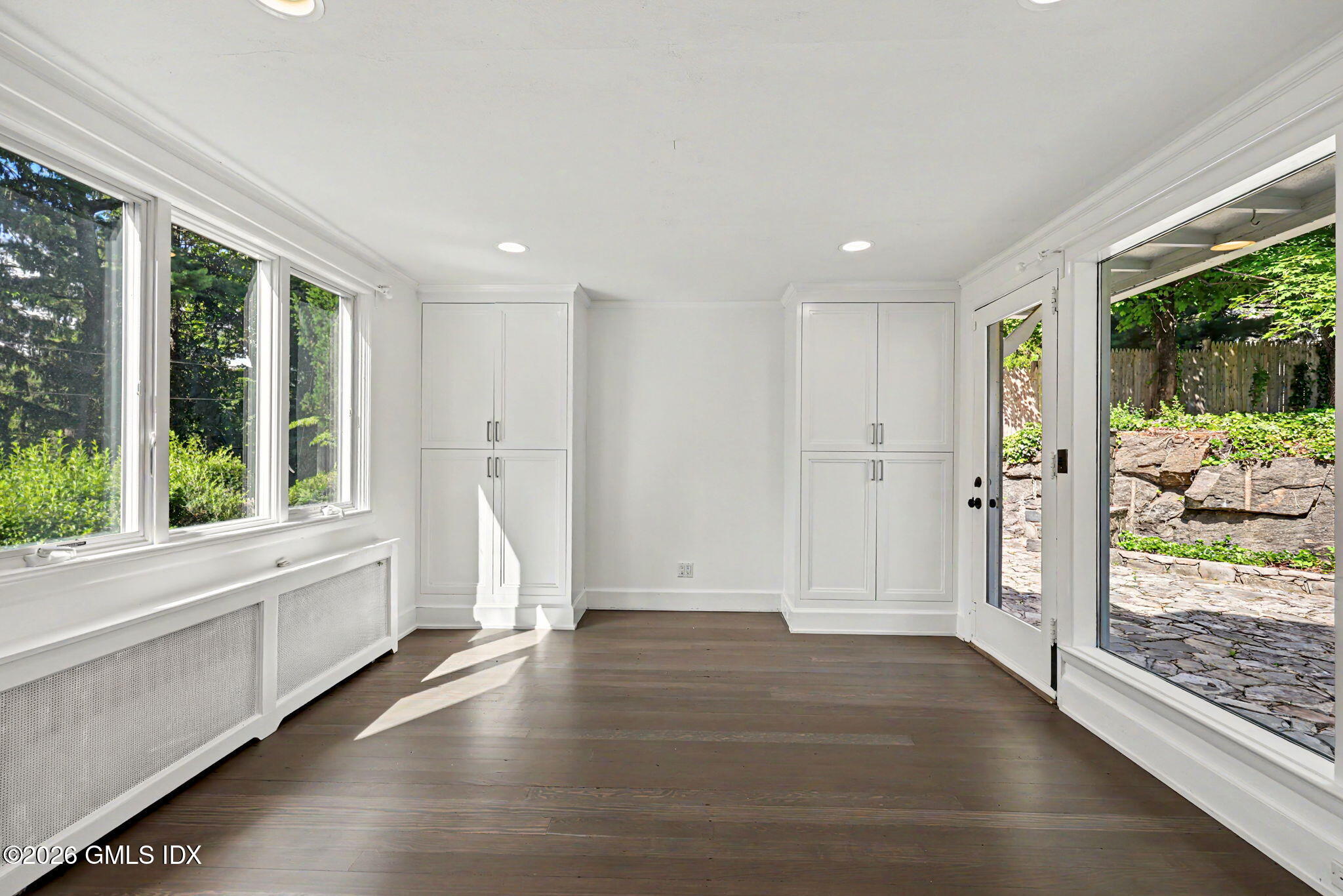 12 Rockview Drive