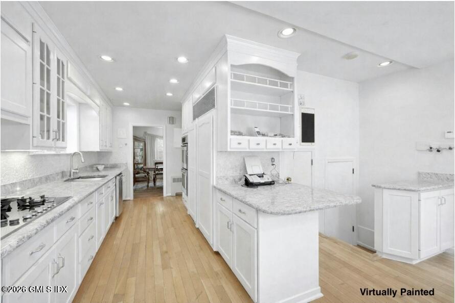 52 Center Drive