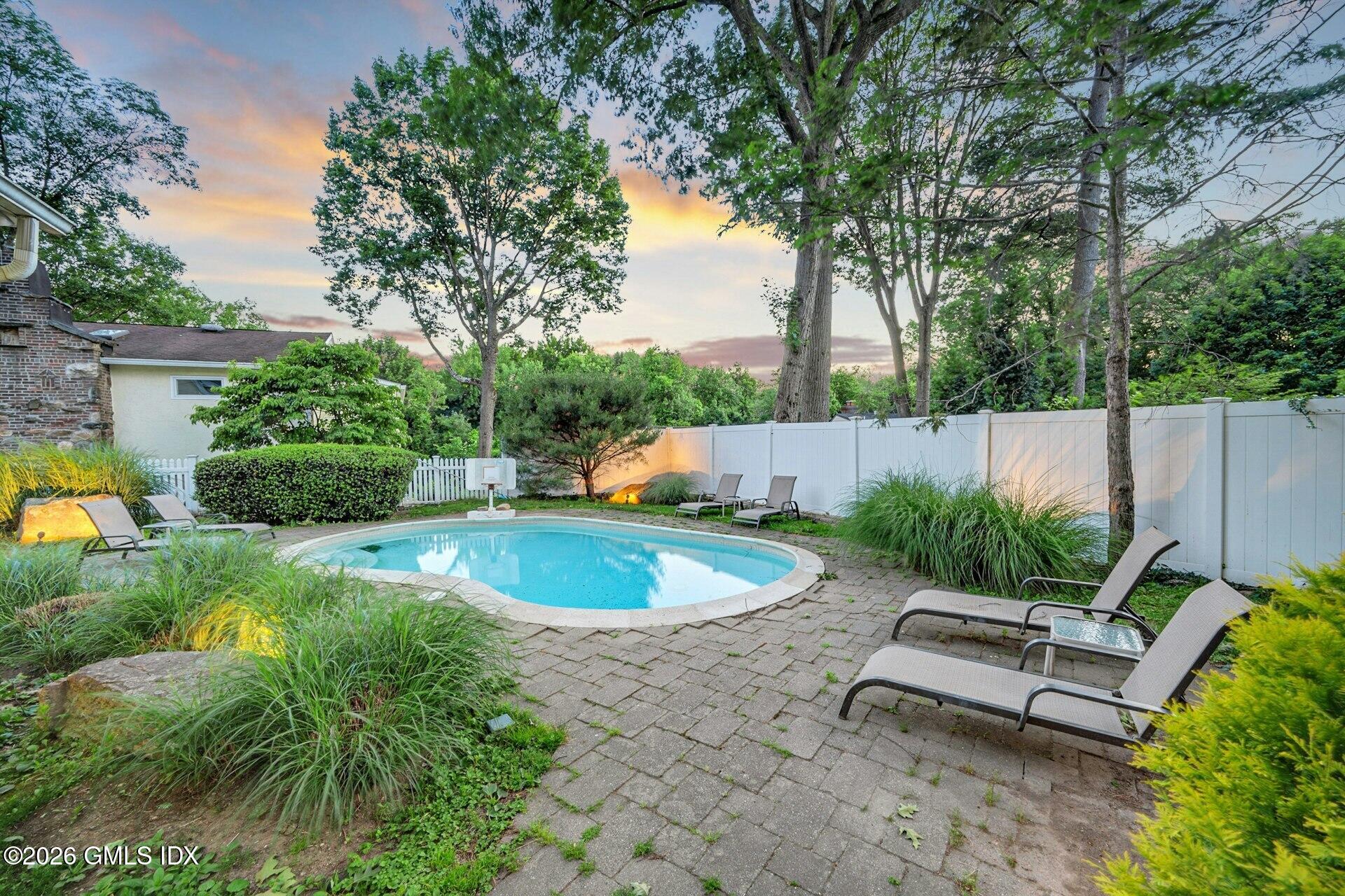 52 Center Drive