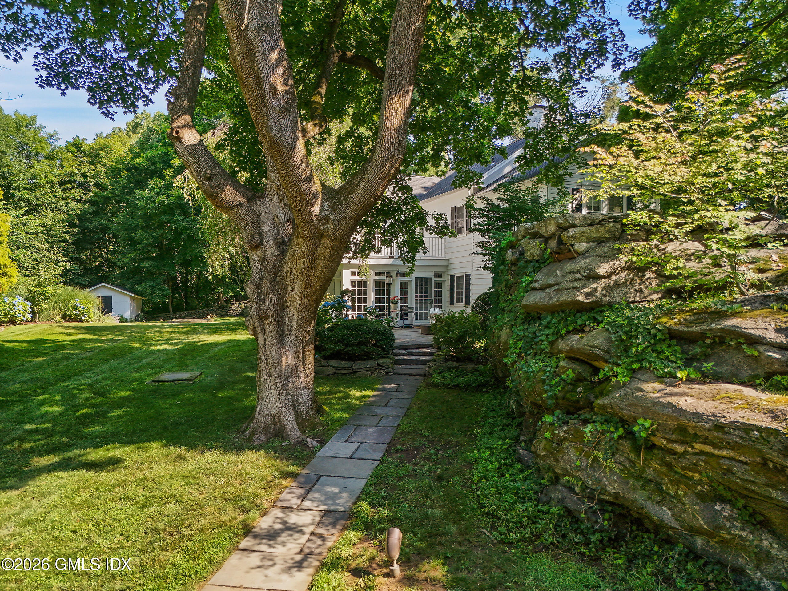 128 Weaver Street