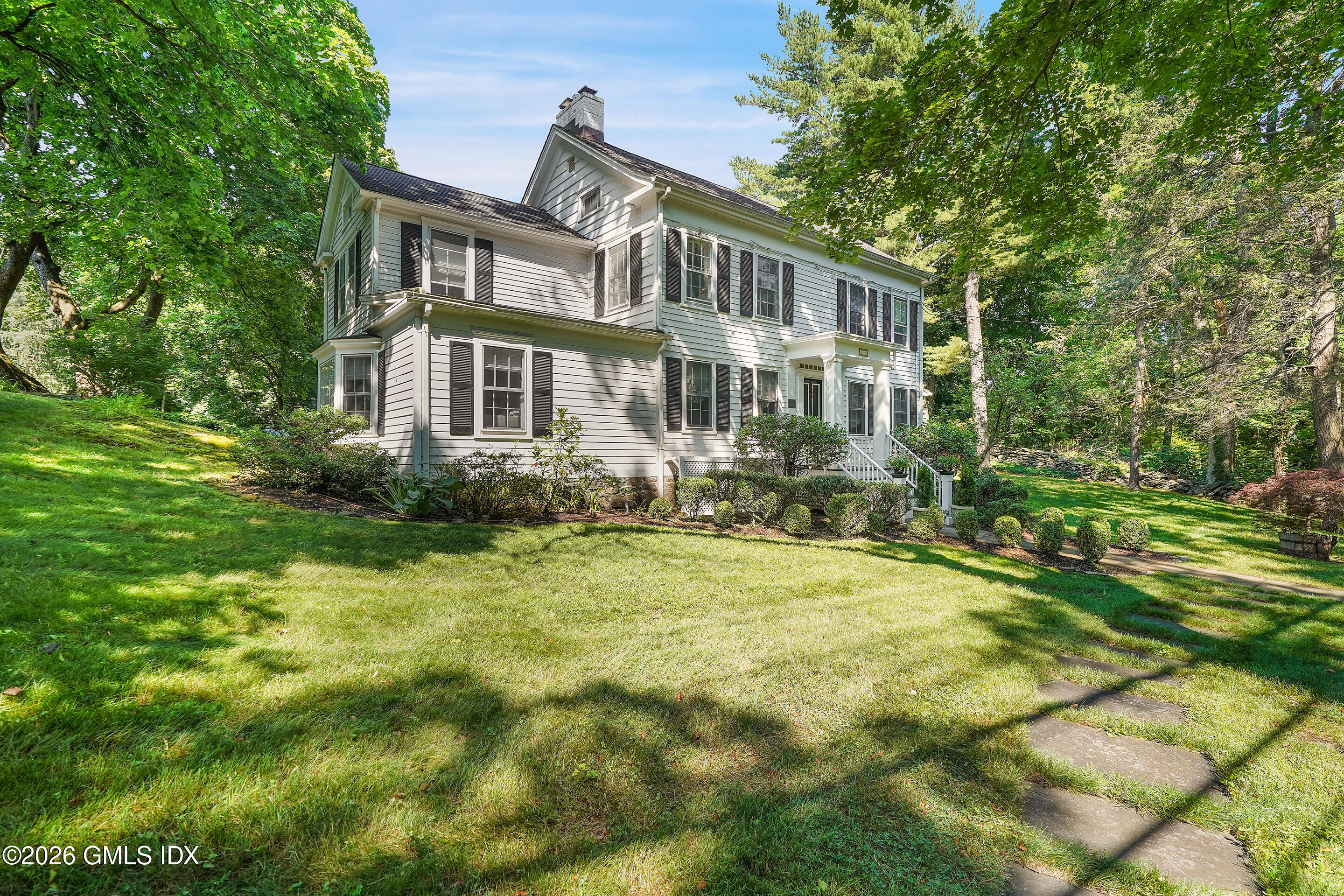 128 Weaver Street
