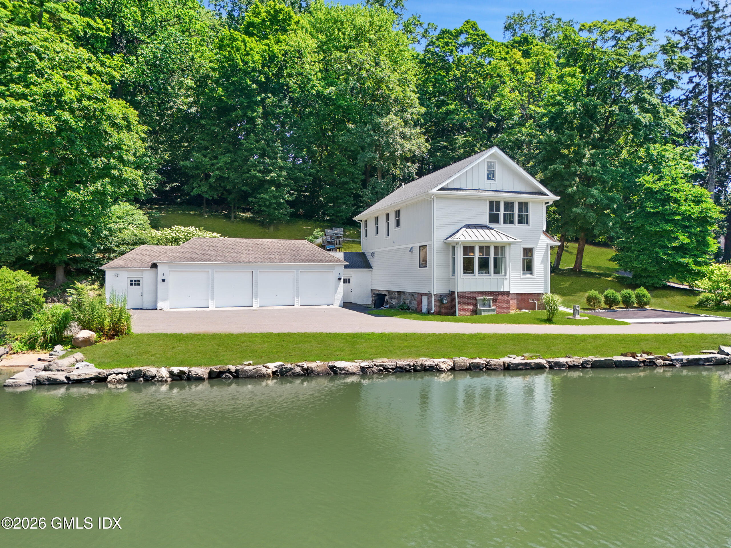 31 Meadow Wood Drive