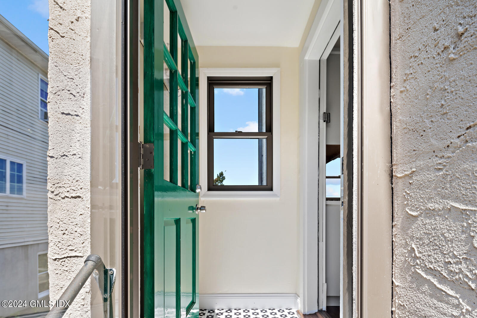 106 Henry Street A