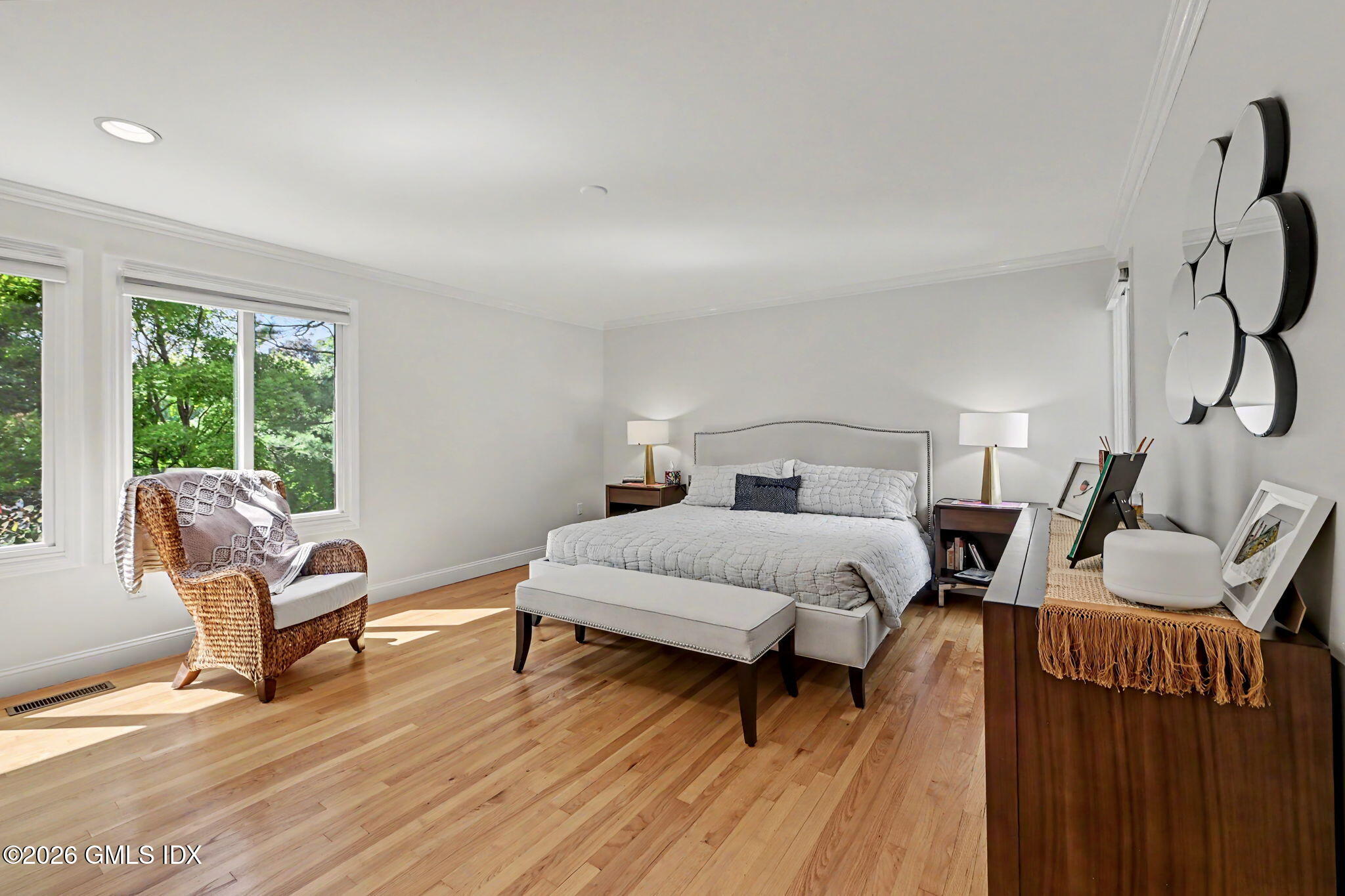 36 E Lyon Farm Drive UNIT 36