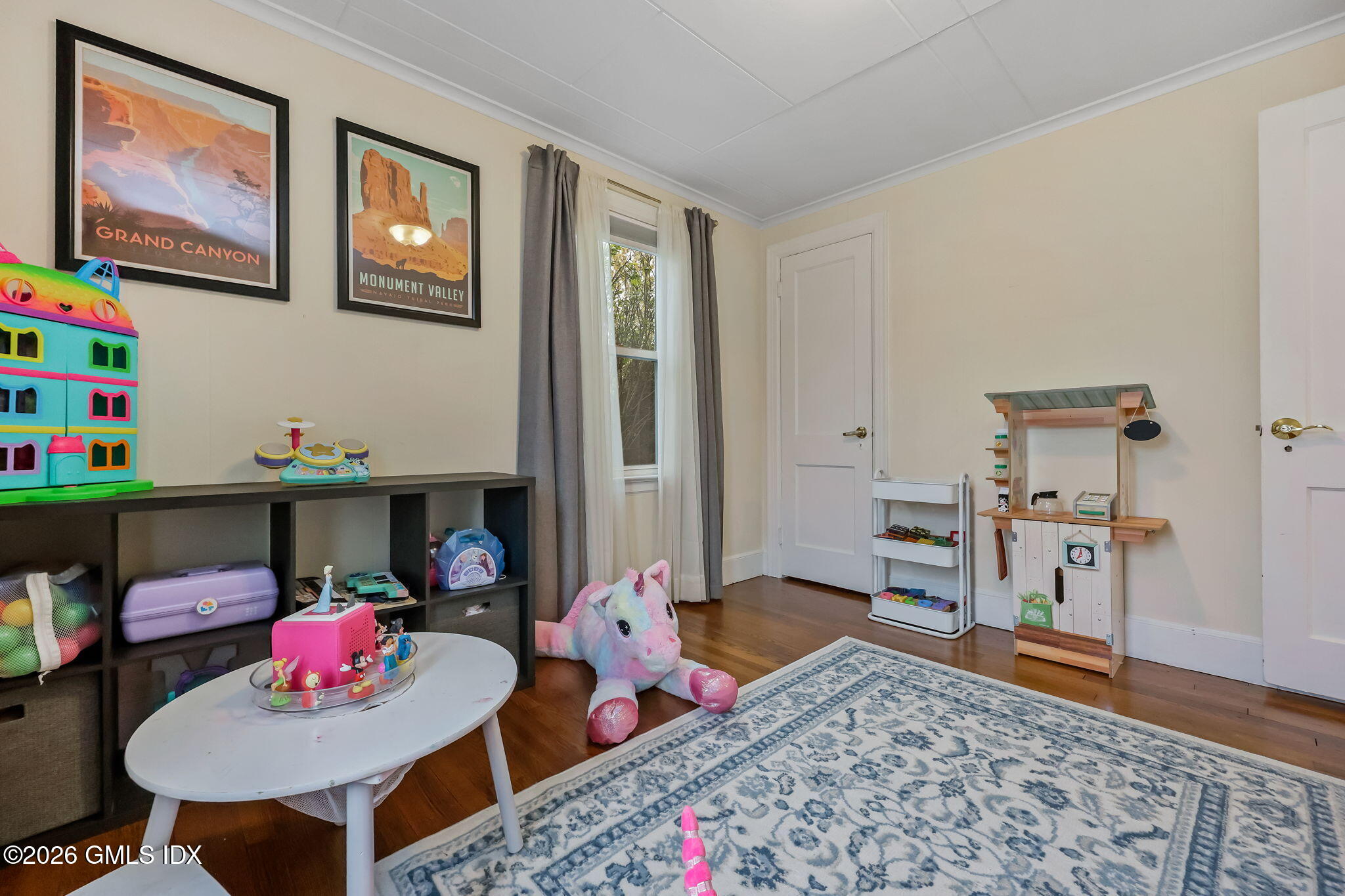 85 Woodbury Avenue