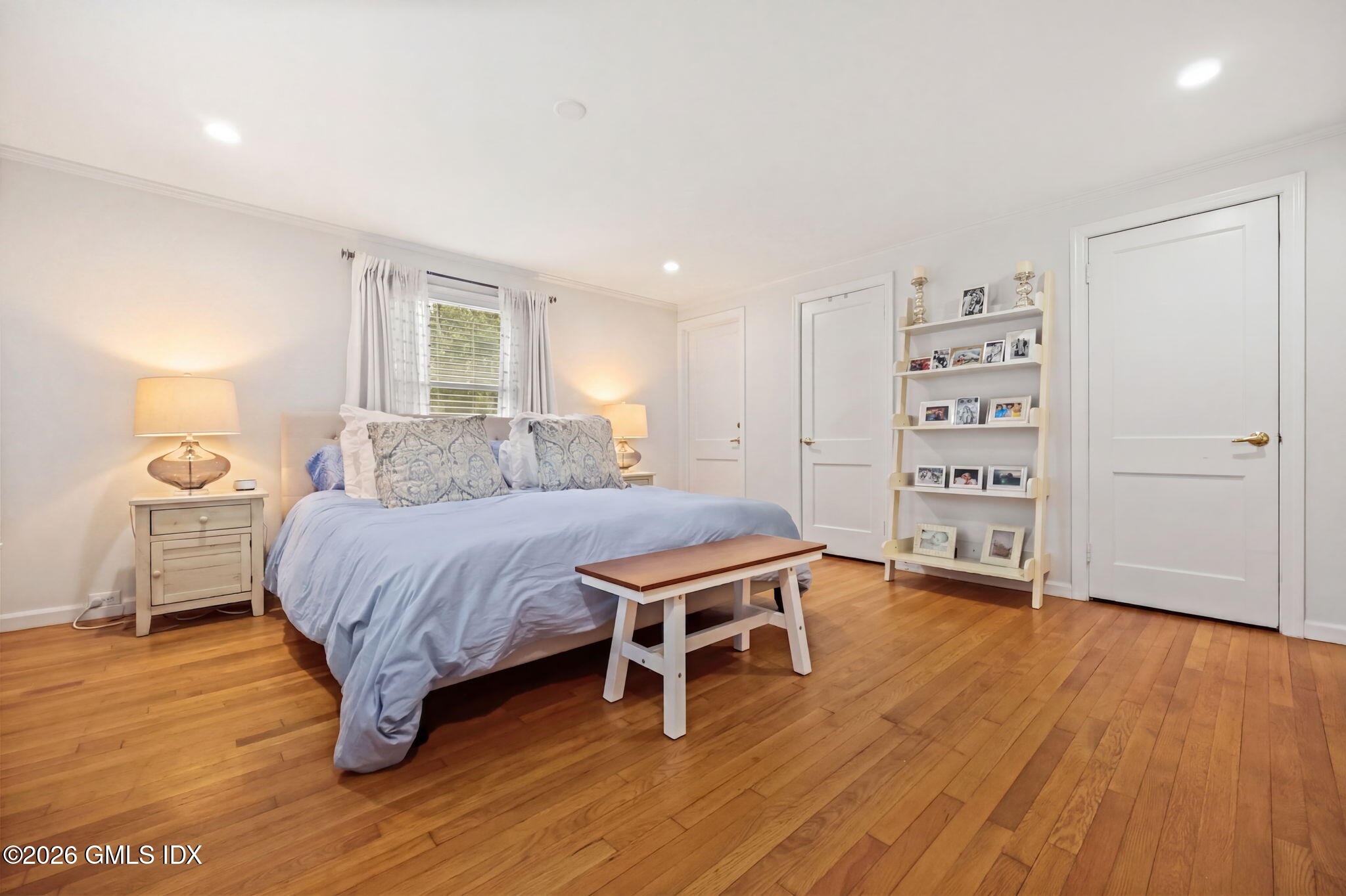 85 Woodbury Avenue