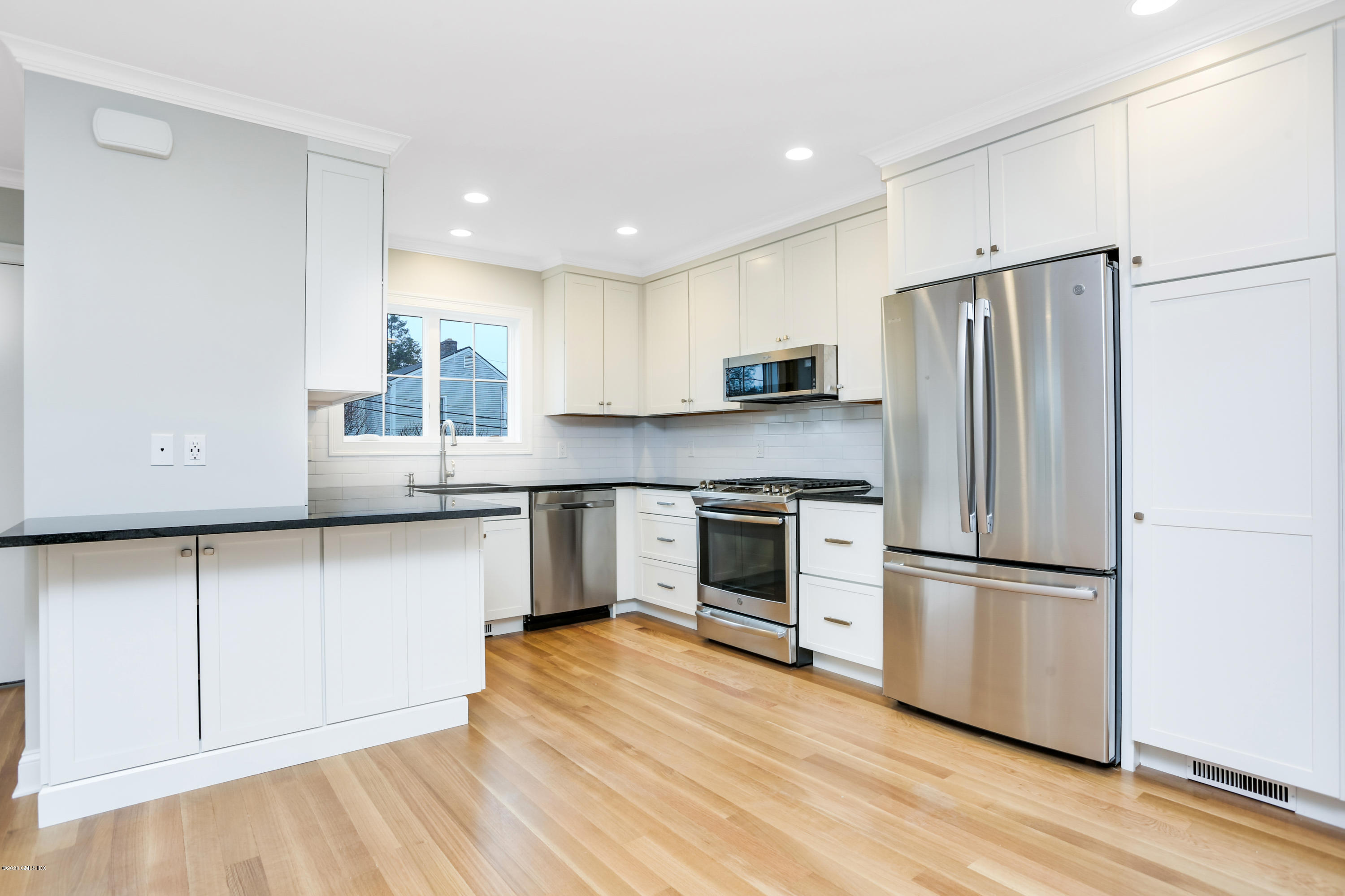 81 Cos Cob Avenue Unit: B