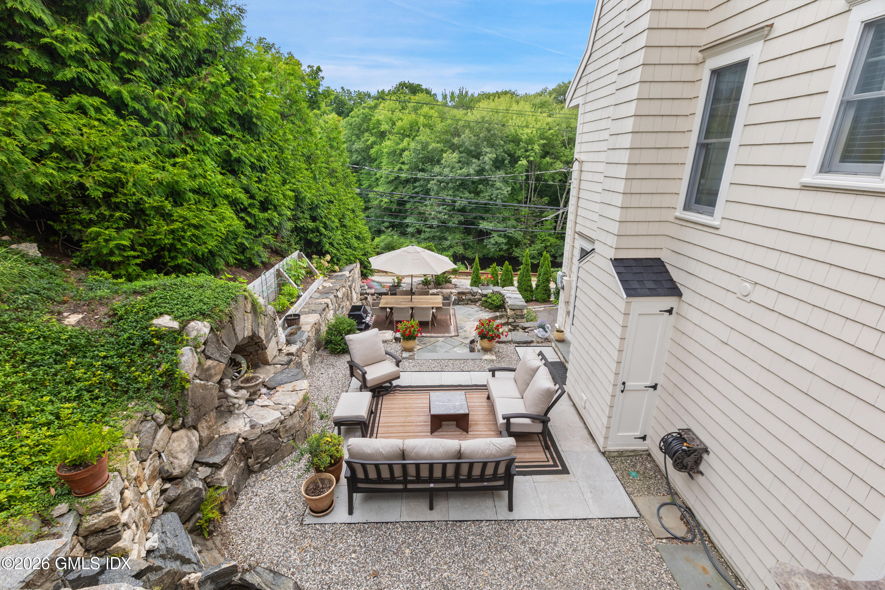 316 Valley Road