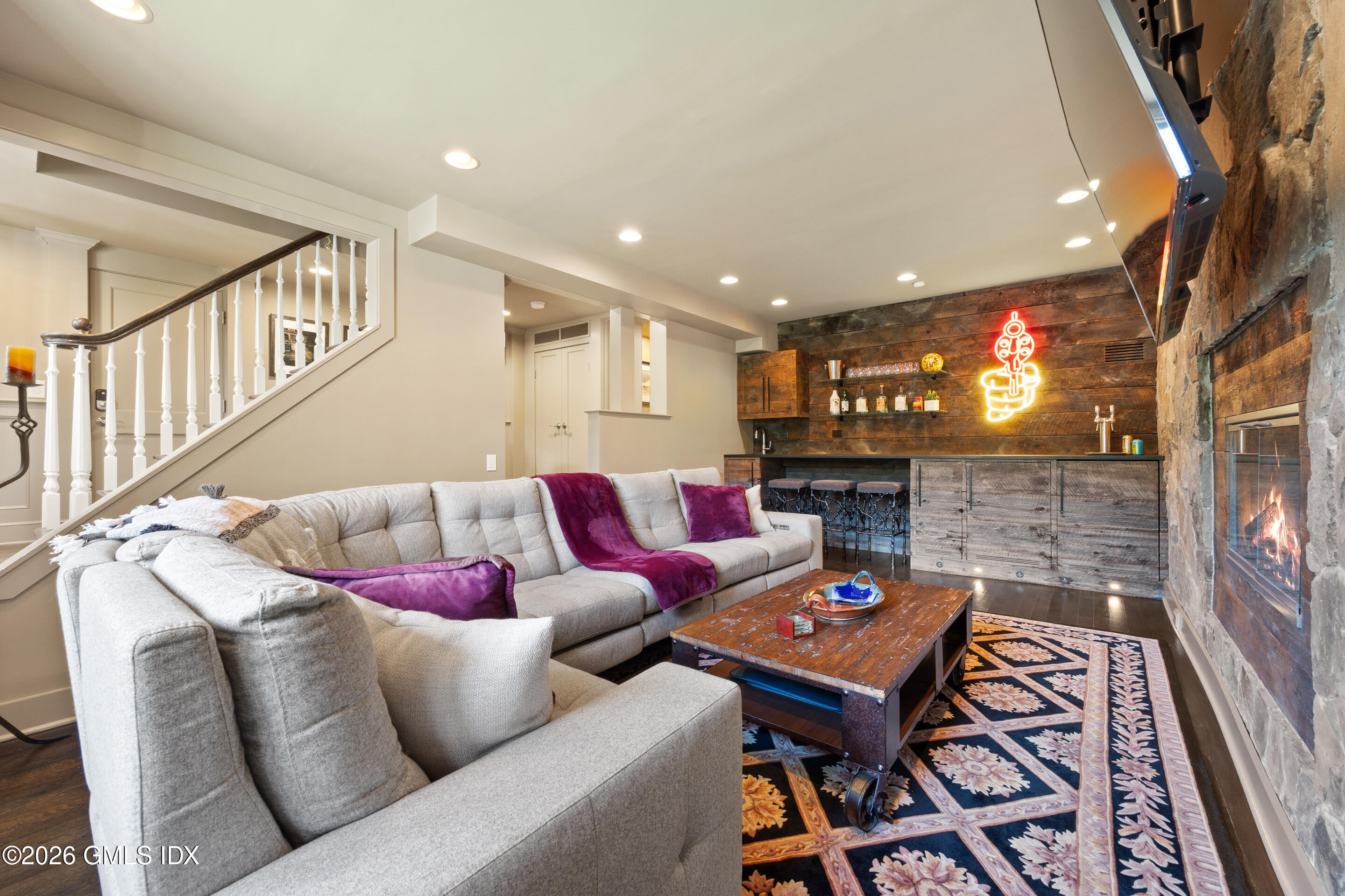 316 Valley Road