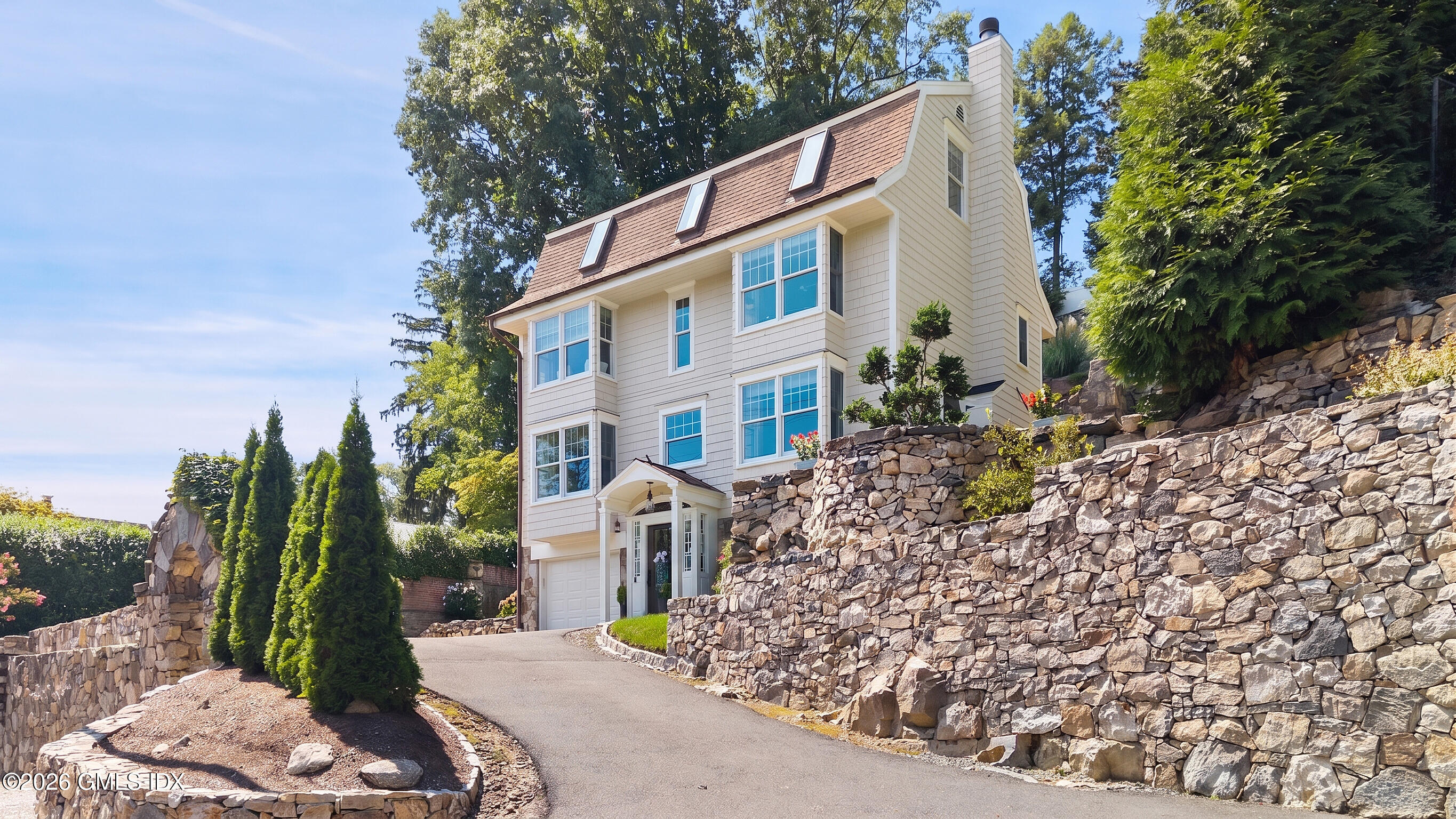 316 Valley Road