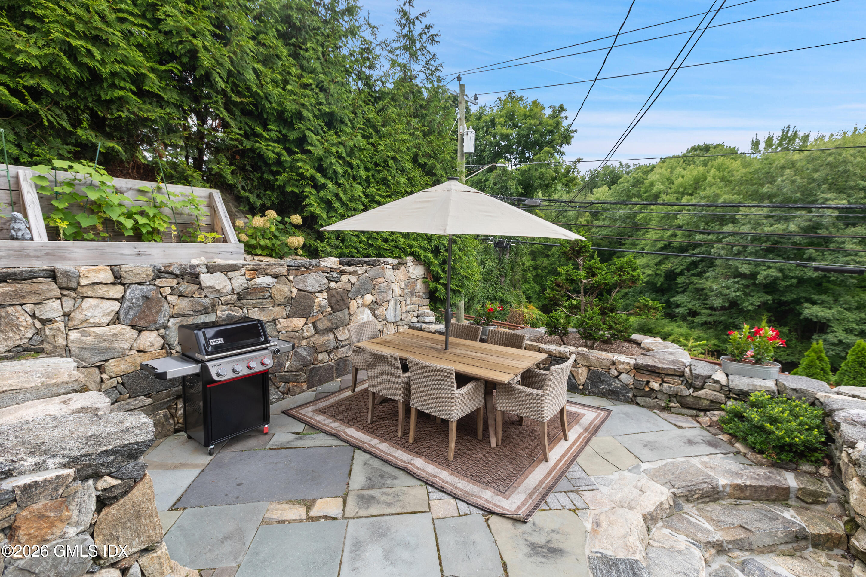 316 Valley Road